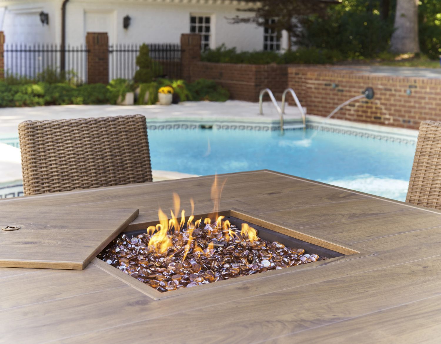 Walton Bridge Driftwood Outdoor Bar Table Set P749P1