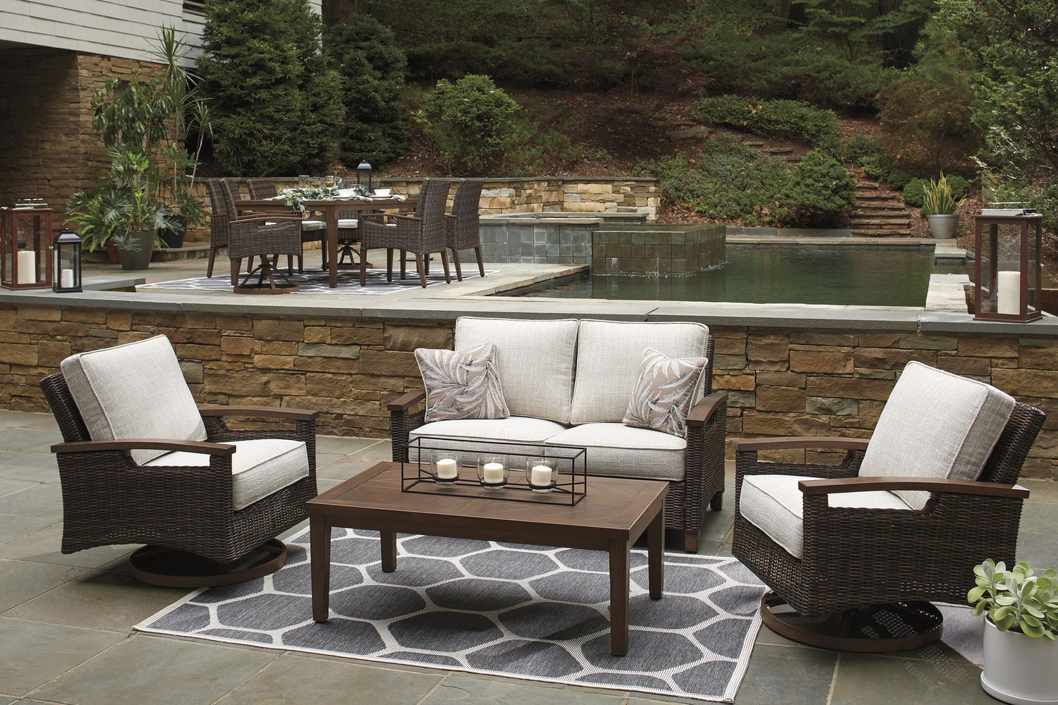 Paradise Trail Medium Brown Outdoor Swivel Lounge Chair Set of 2 P750821