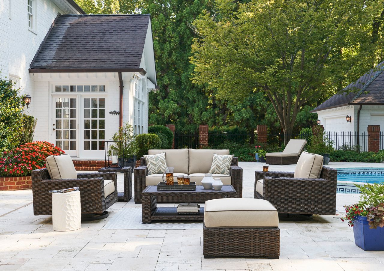 Grasson Lane Brown Outdoor Rectangular Cocktail Table P783701