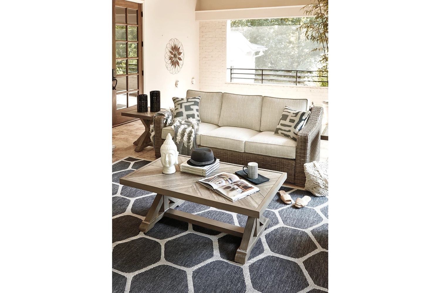 Beachcroft Light Gray Outdoor Sofa with Cushion P791838