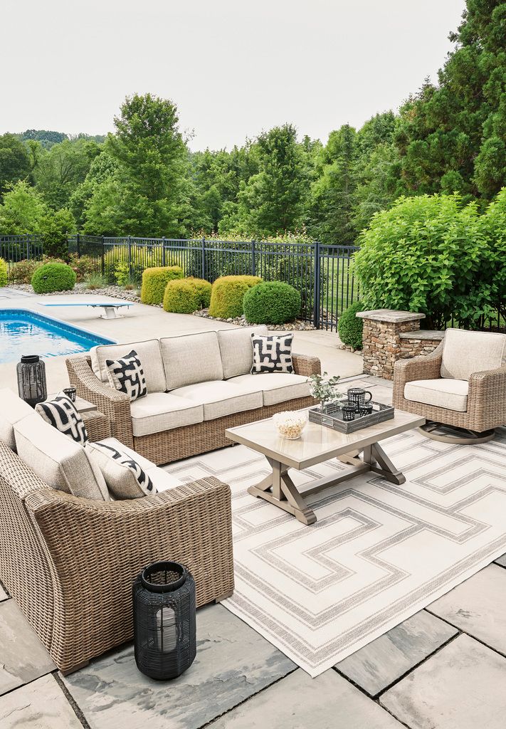 Beachcroft Light Gray Outdoor Sofa with Cushion P791838