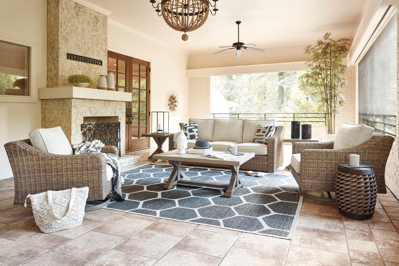 Beachcroft Light Gray Outdoor Sofa with Cushion P791838