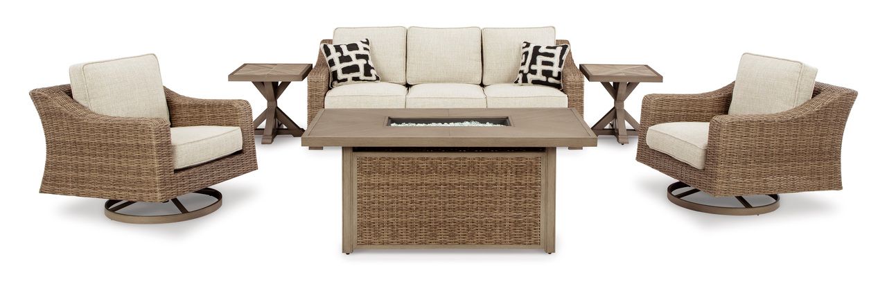 Beachcroft Light Gray Outdoor Sofa with Cushion P791838