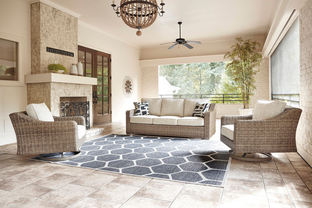 Beachcroft Light Gray Outdoor Sofa with Cushion P791838
