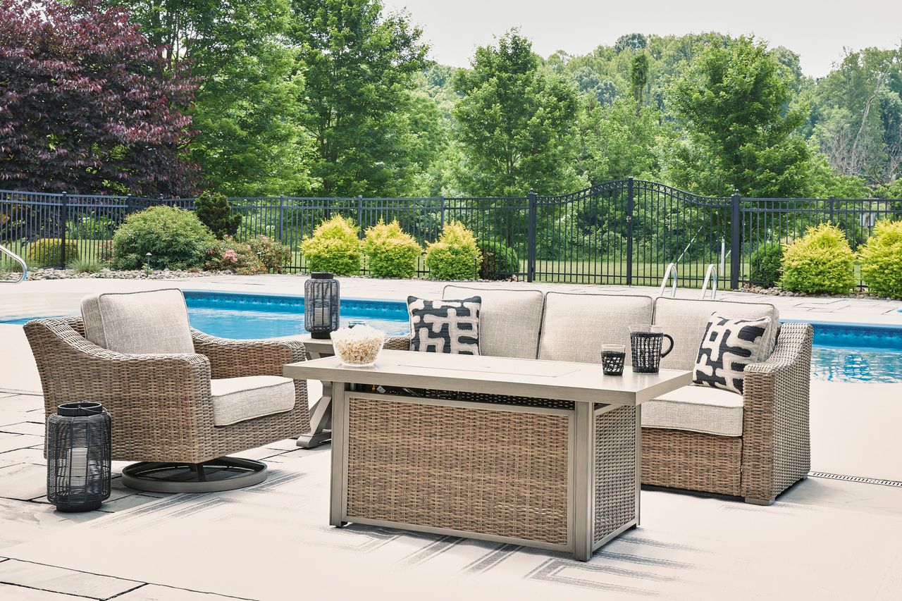 Beachcroft Light Gray Outdoor Sofa with Cushion P791838