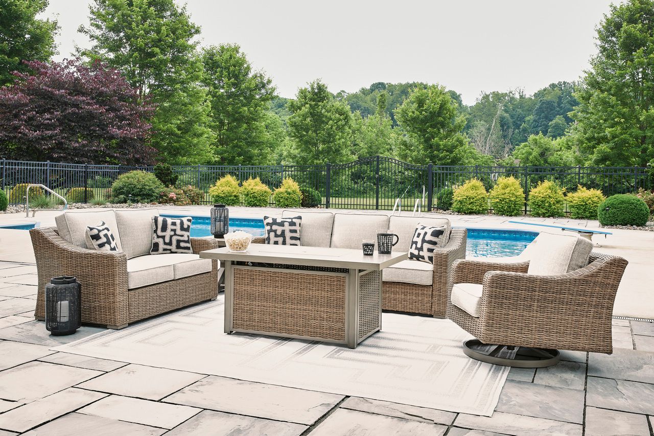 Beachcroft Light Gray Outdoor Sofa with Cushion P791838