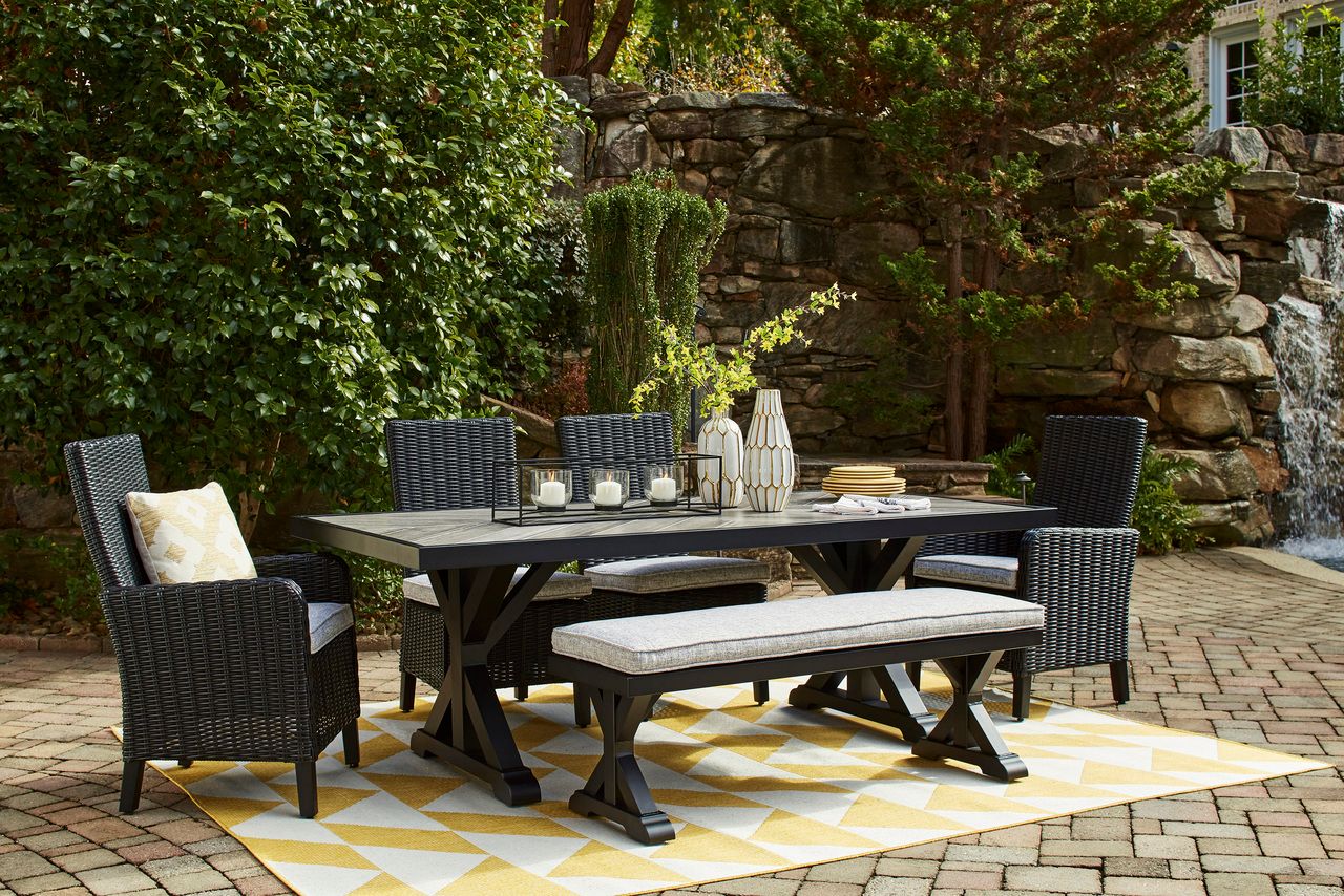 Beachcroft Outdoor Dining Table In Black/Light Gray P792625