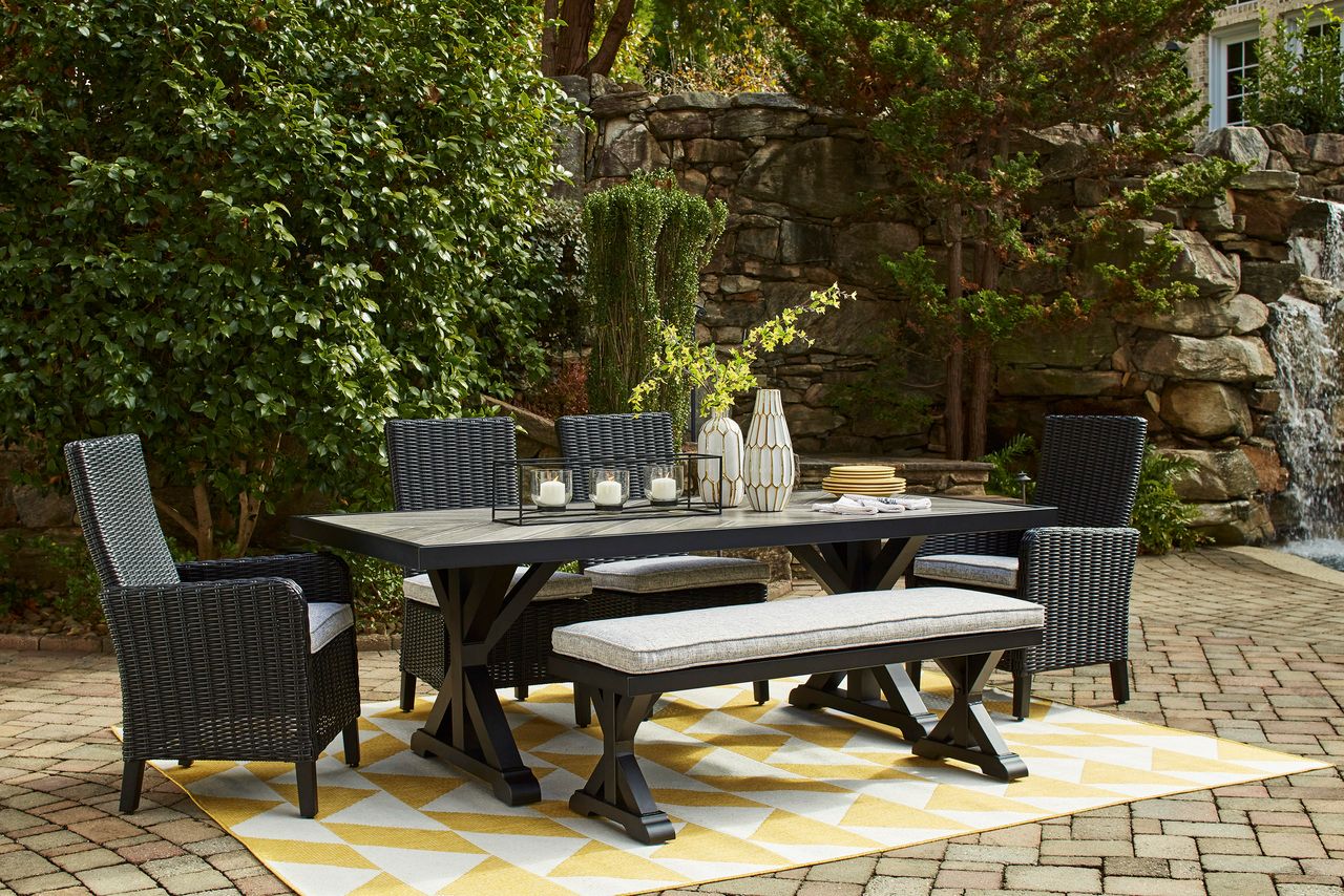 Beachcroft Outdoor Dining Table In Black/Light Gray P792625