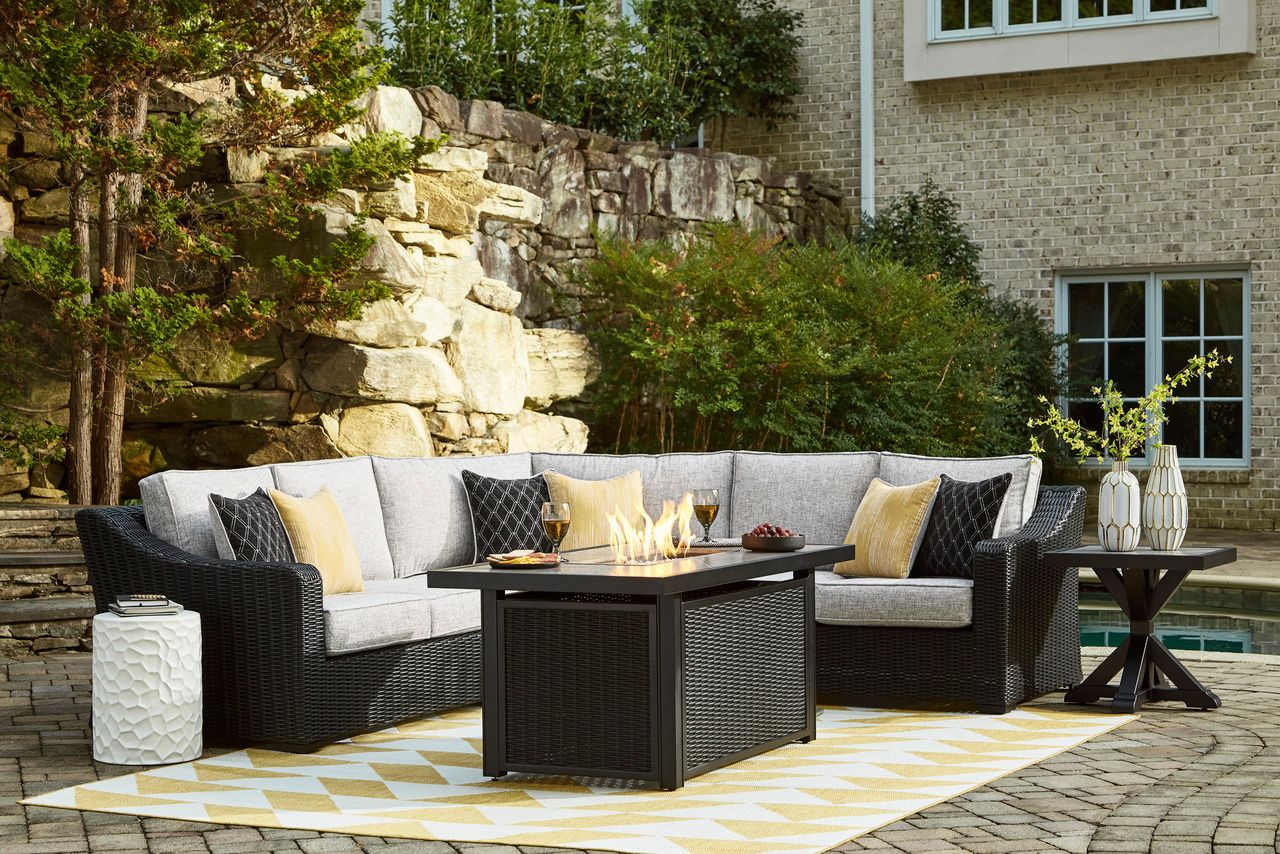Beachcroft 2-Piece Outdoor Loveseat with Cushion In Black/Light Gray P792854