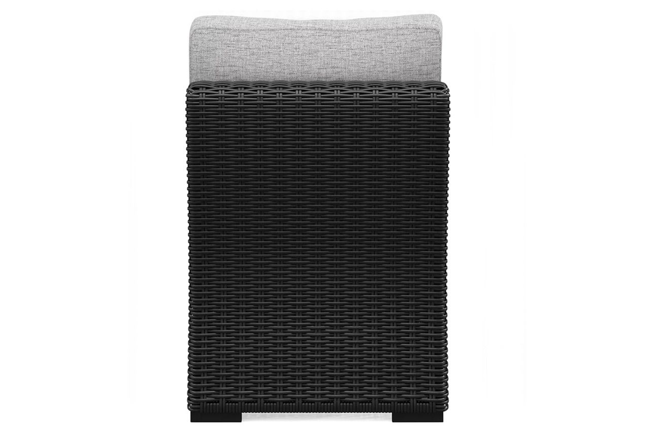 Beachcroft 4-Piece Outdoor Sectional In Black/Light Gray P792P2