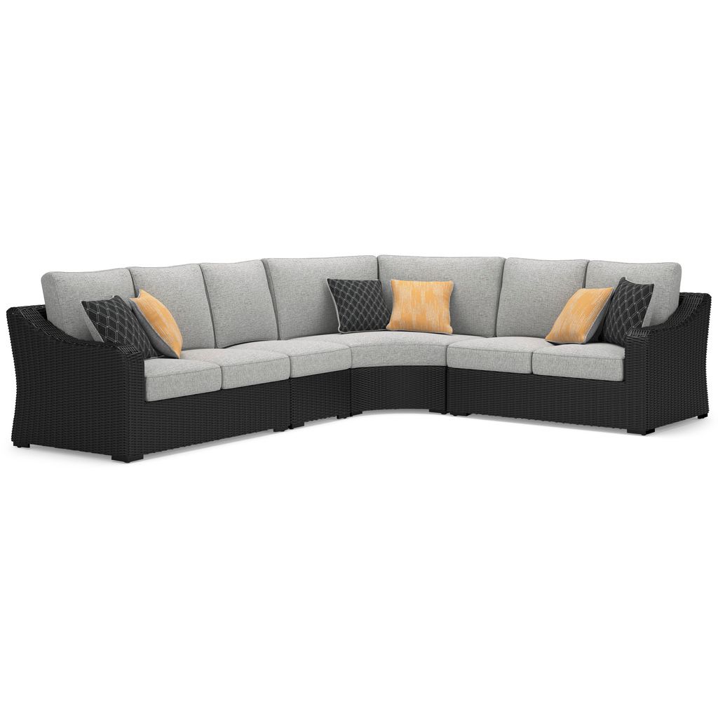 Beachcroft 4-Piece Outdoor Sectional In Black/Light Gray P792P2