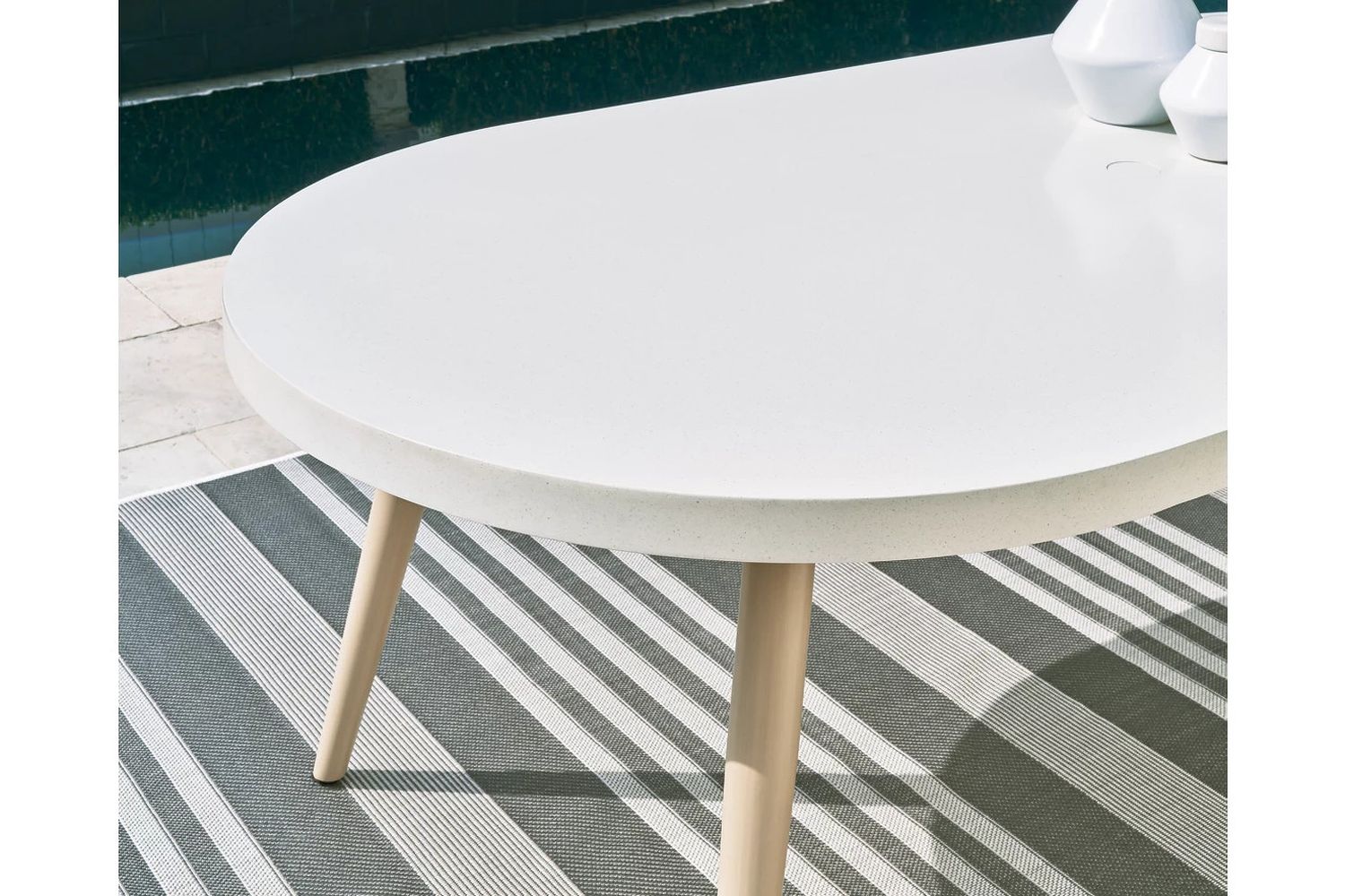 Seton Creek White Outdoor Dining Table P798625