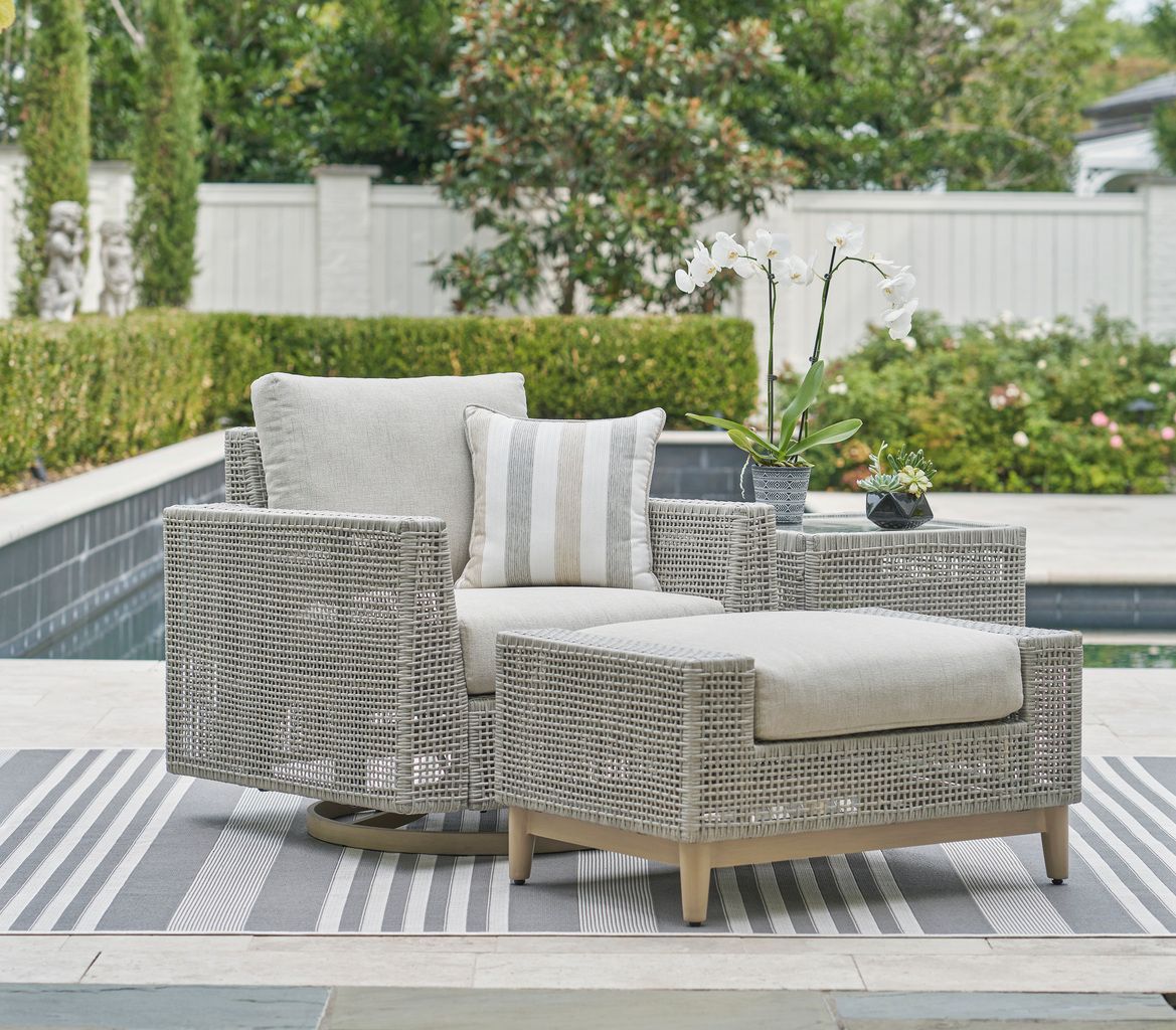 Seton Creek Gray Outdoor Swivel Lounge With Cushion P798821