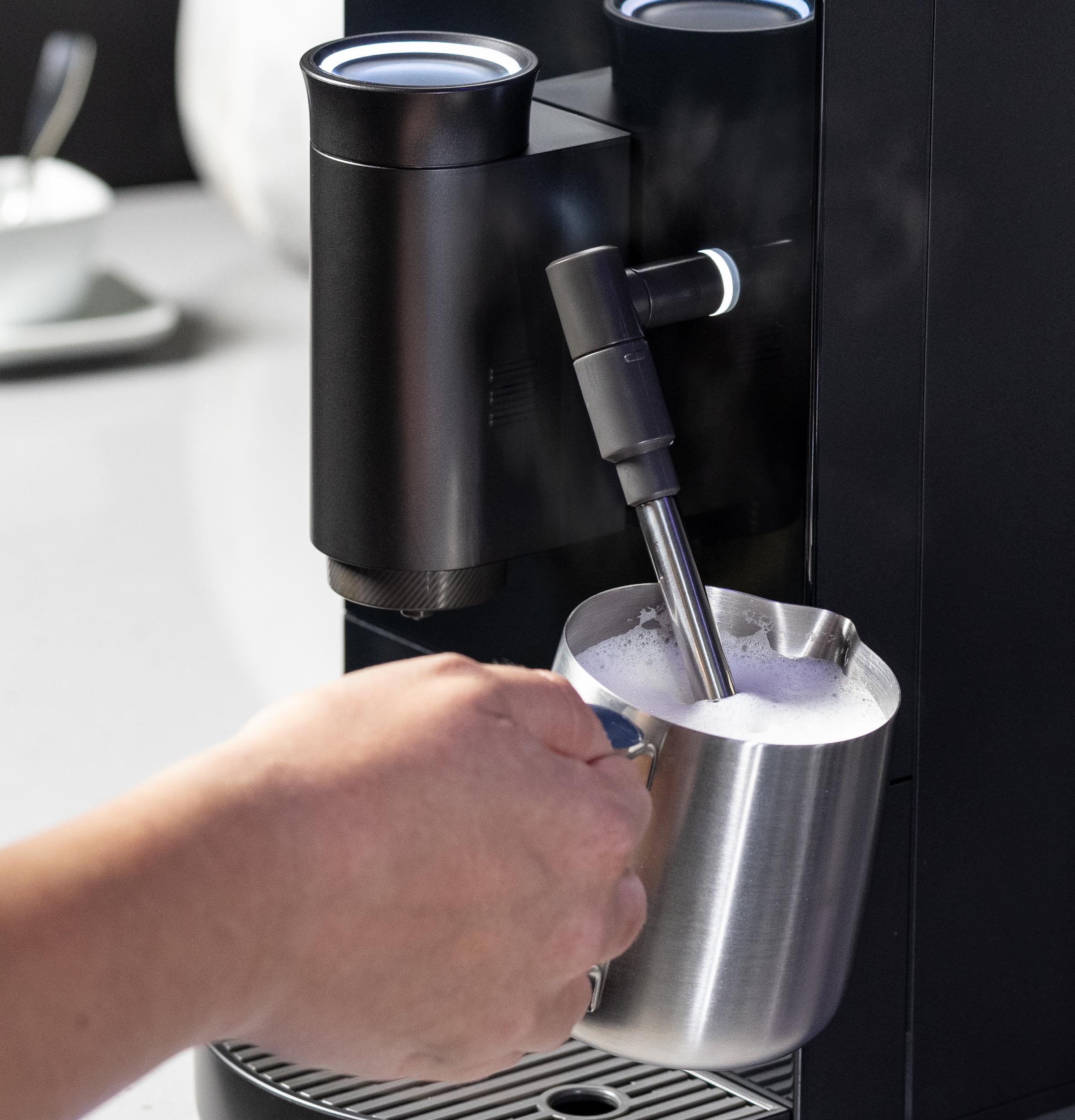 Automatic Espresso Machine + Frother P7CEBBS6RBB