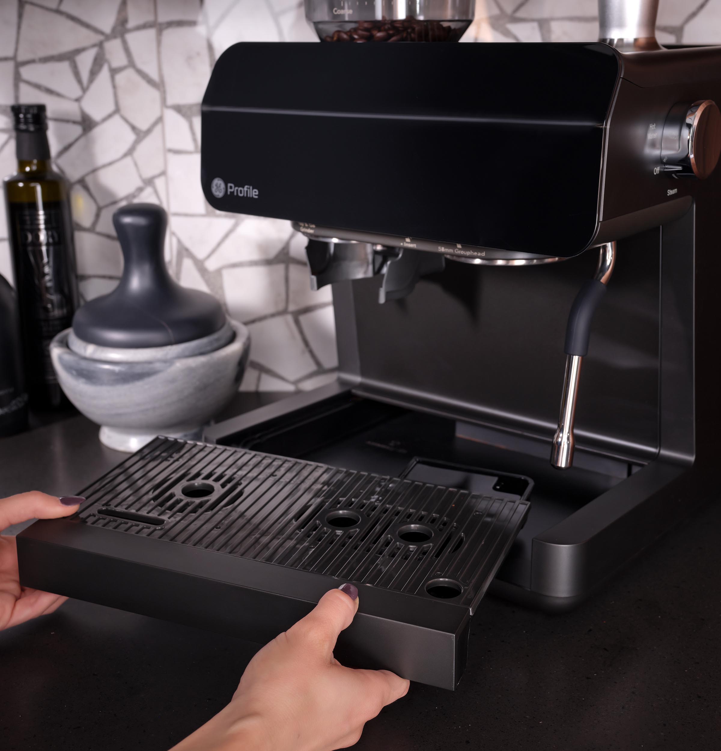 GE Profile Semi Automatic Espresso Machine + Frother P7CESAS6RBB