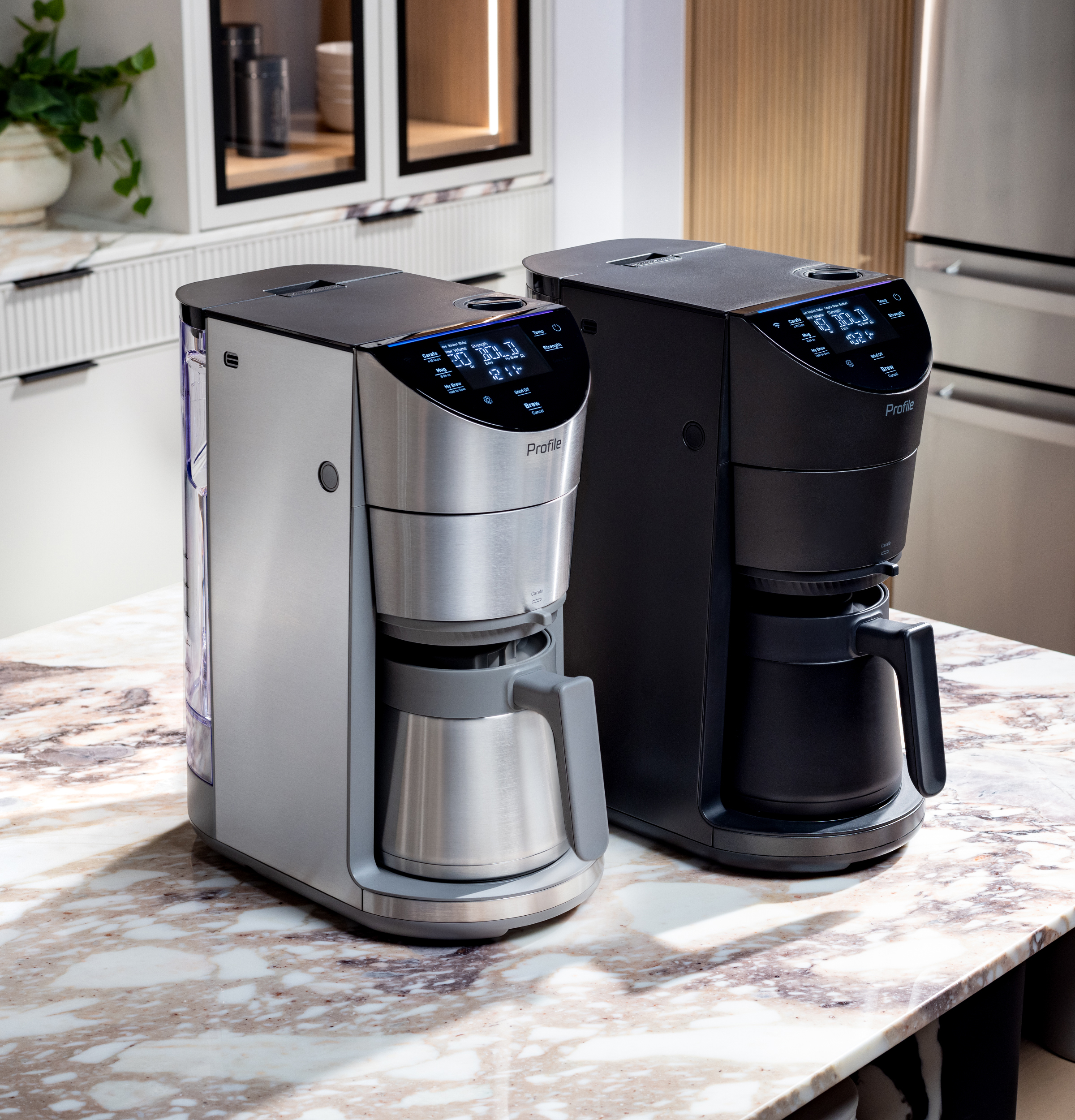 Smart Grind and Brew Coffee Maker with Podless Single Serve P7CGAAS6TBB