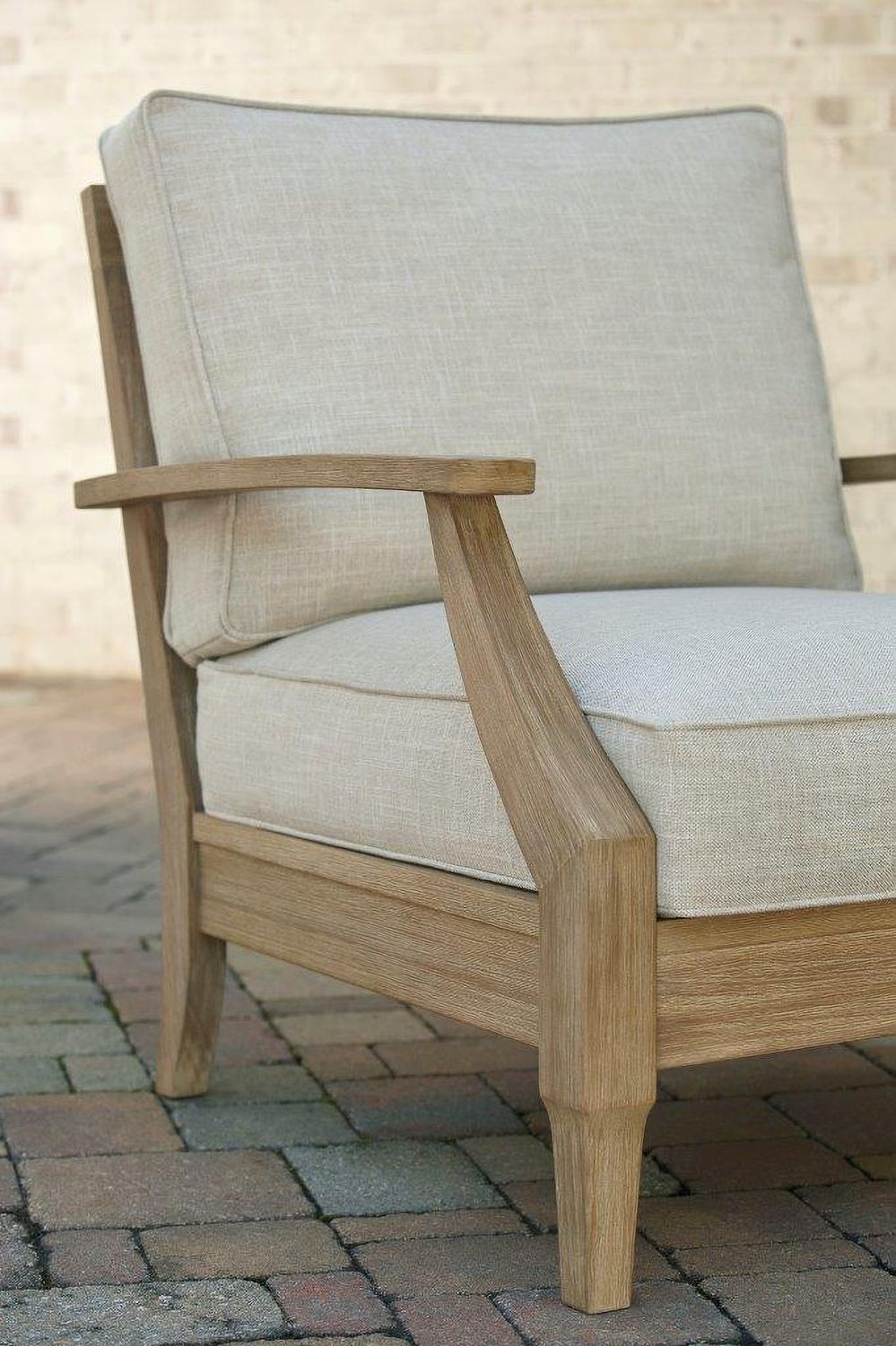 Clare View Beige Outdoor Lounge Chair With Cushion P801820