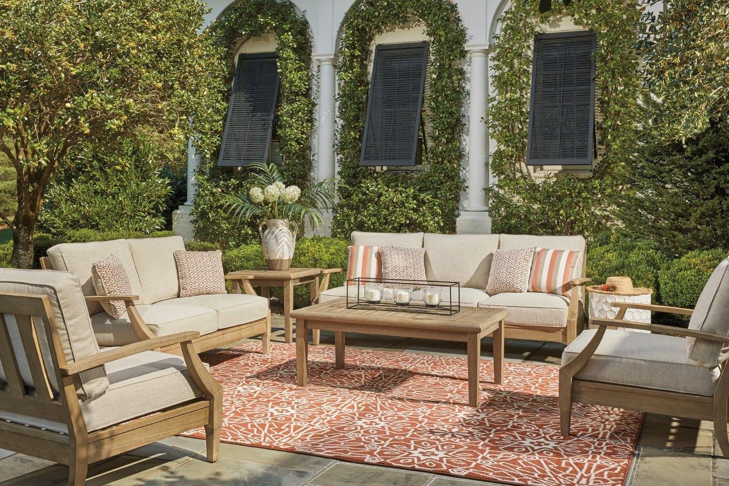 Clare View Beige Outdoor Lounge Chair With Cushion P801820
