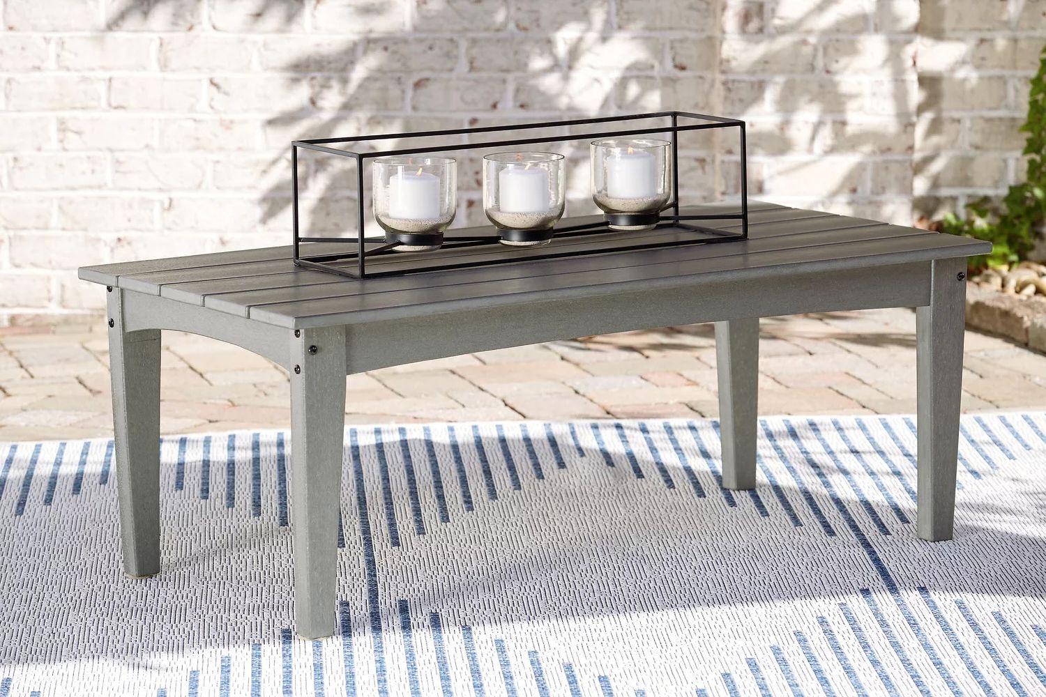 Visola Gray Rectangular Cocktail Table P802701