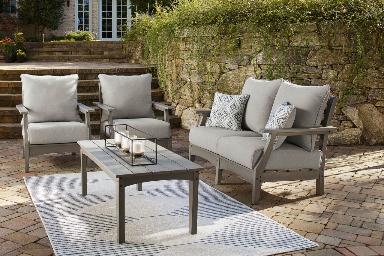 Visola Gray Loveseat w/Cushion P802835