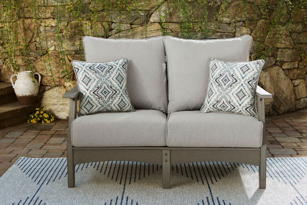Visola Gray Loveseat w/Cushion P802835