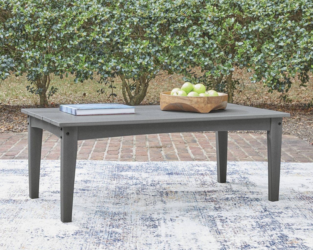 Lone View Bay Outdoor Coffee Table In Gray P803701