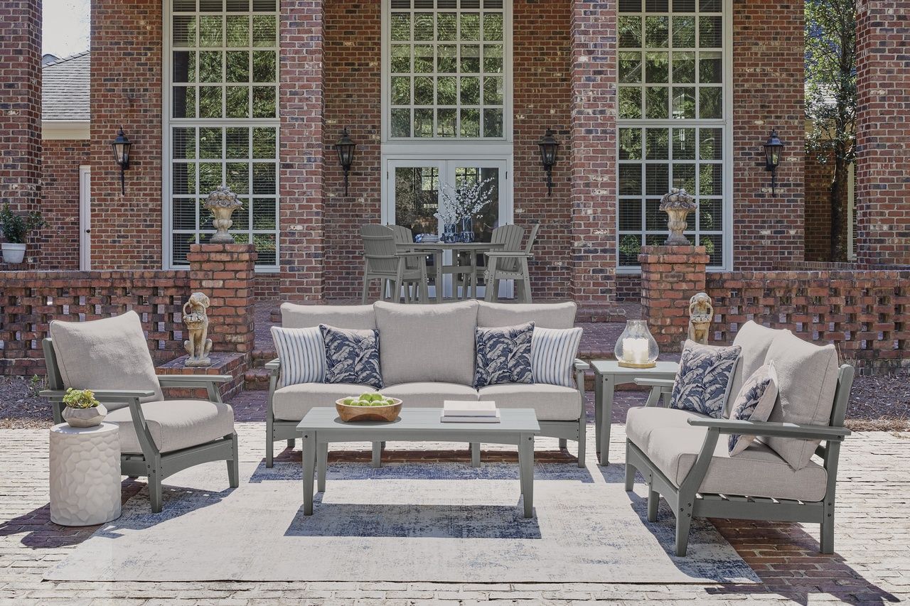 Lone View Bay Outdoor Sofa with Cushion In Gray P803838