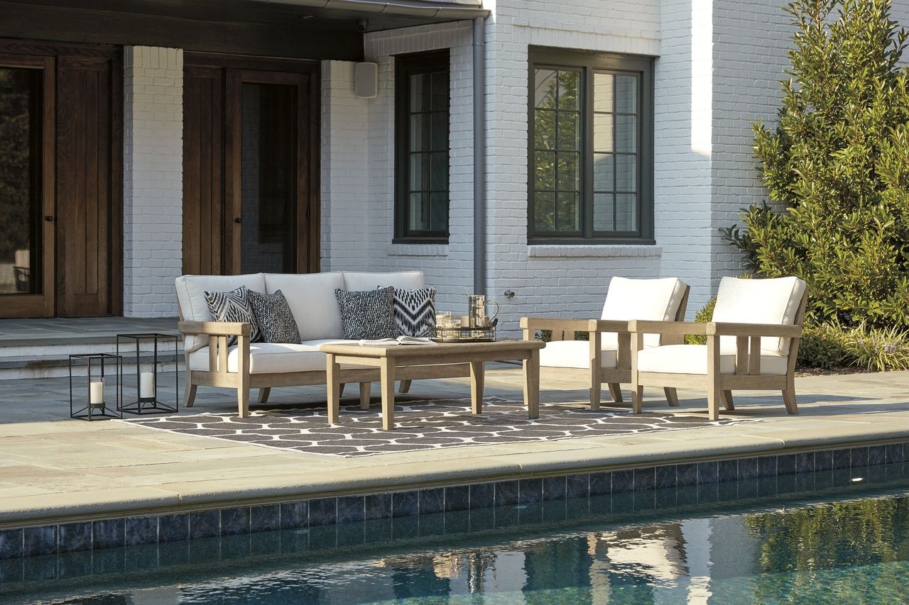 Gerianne Grayish Brown Outdoor Rectangular Cocktail Table P805701