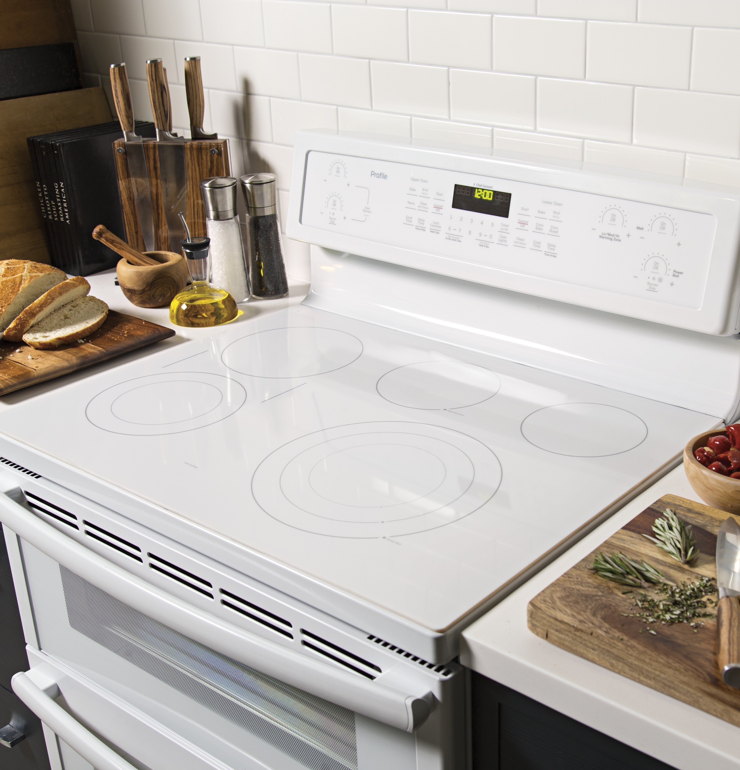 Series 30" Free-Standing Electric Double Oven Convection Range PB960TJWW, product image 13 of 18