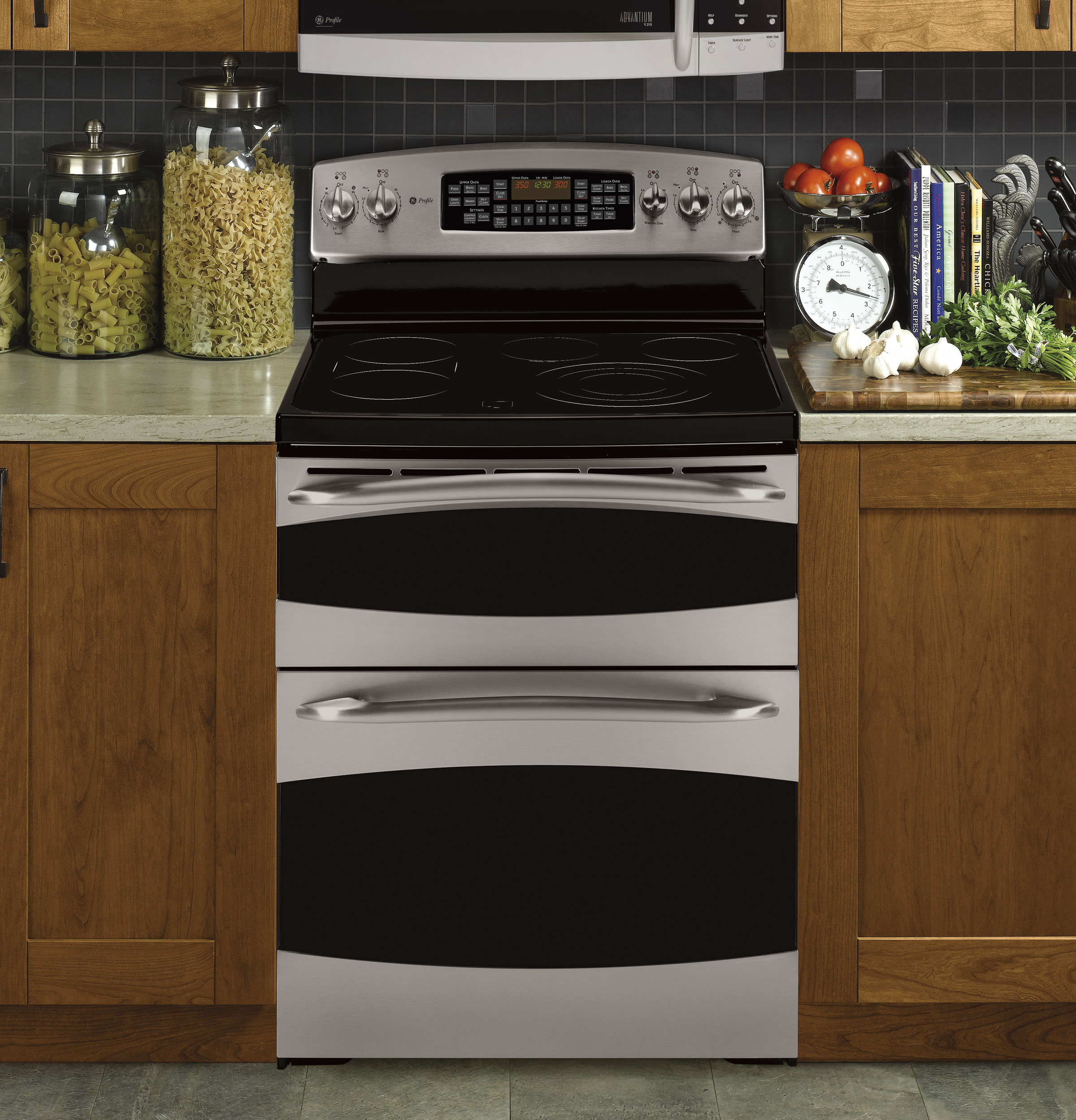 30" Free-Standing Double Oven Range PB975SPSS