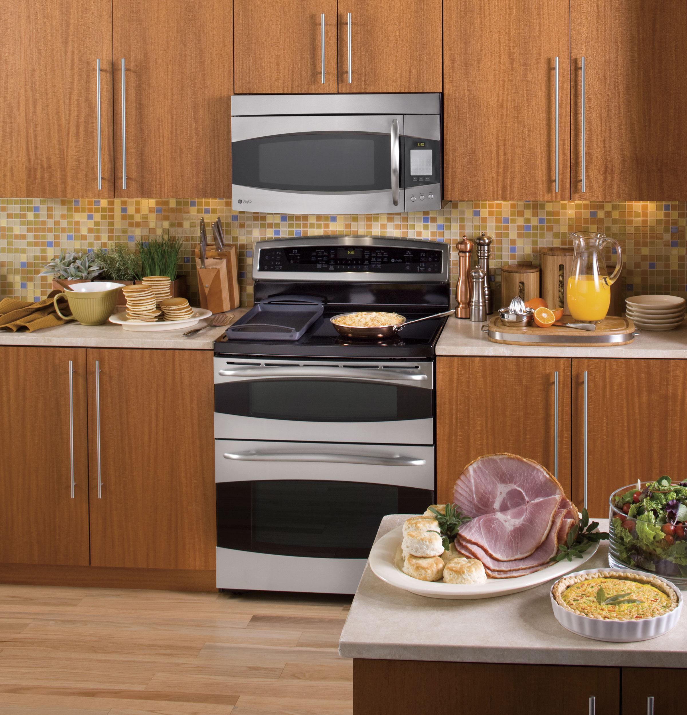 30" Free-Standing Double Oven Range PB978SPSS, product image 7 of 11