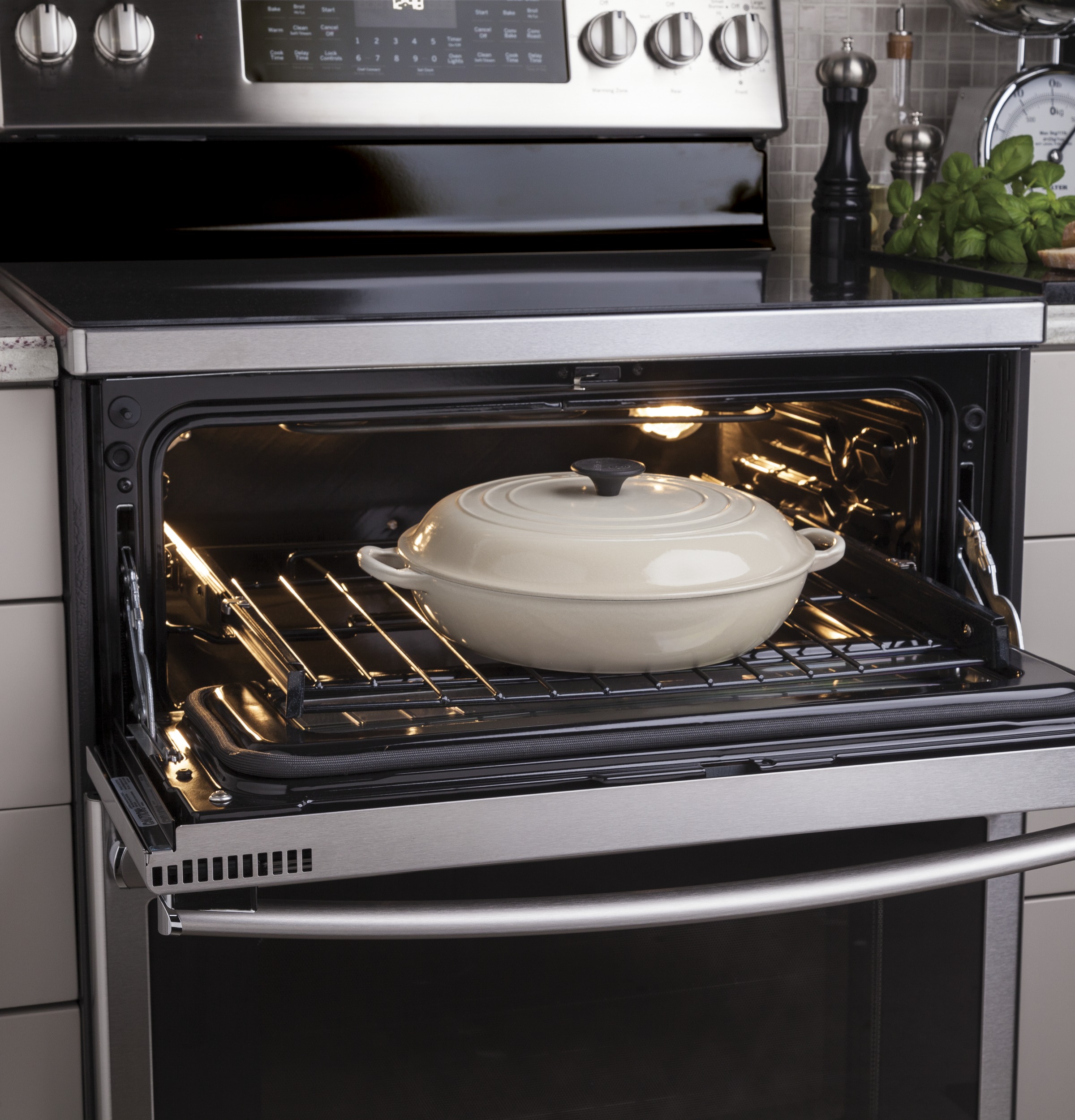 30" Free-Standing Double Oven Convection Range PB980SJSS, product image 11 of 13