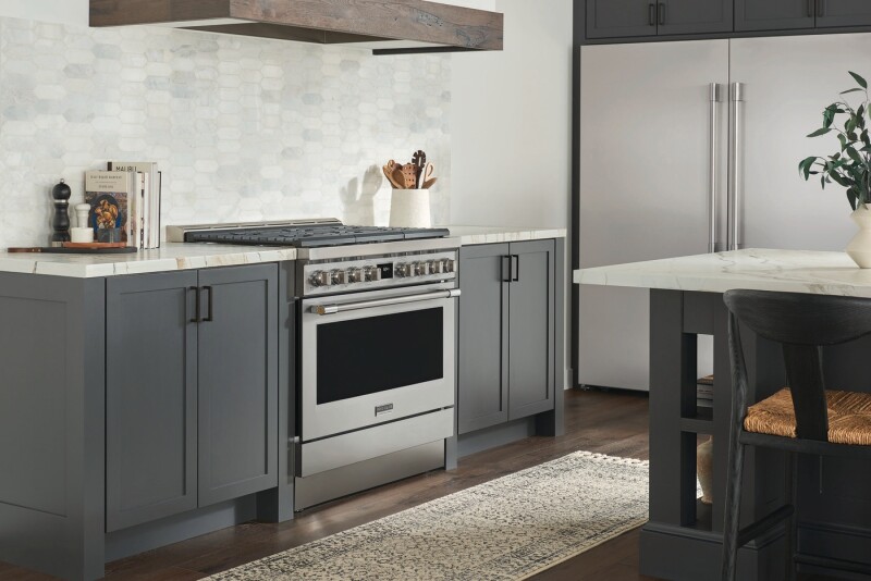 36" Front Control Freestanding Gas Range view 8