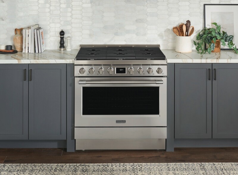 36" Front Control Freestanding Gas Range view 9