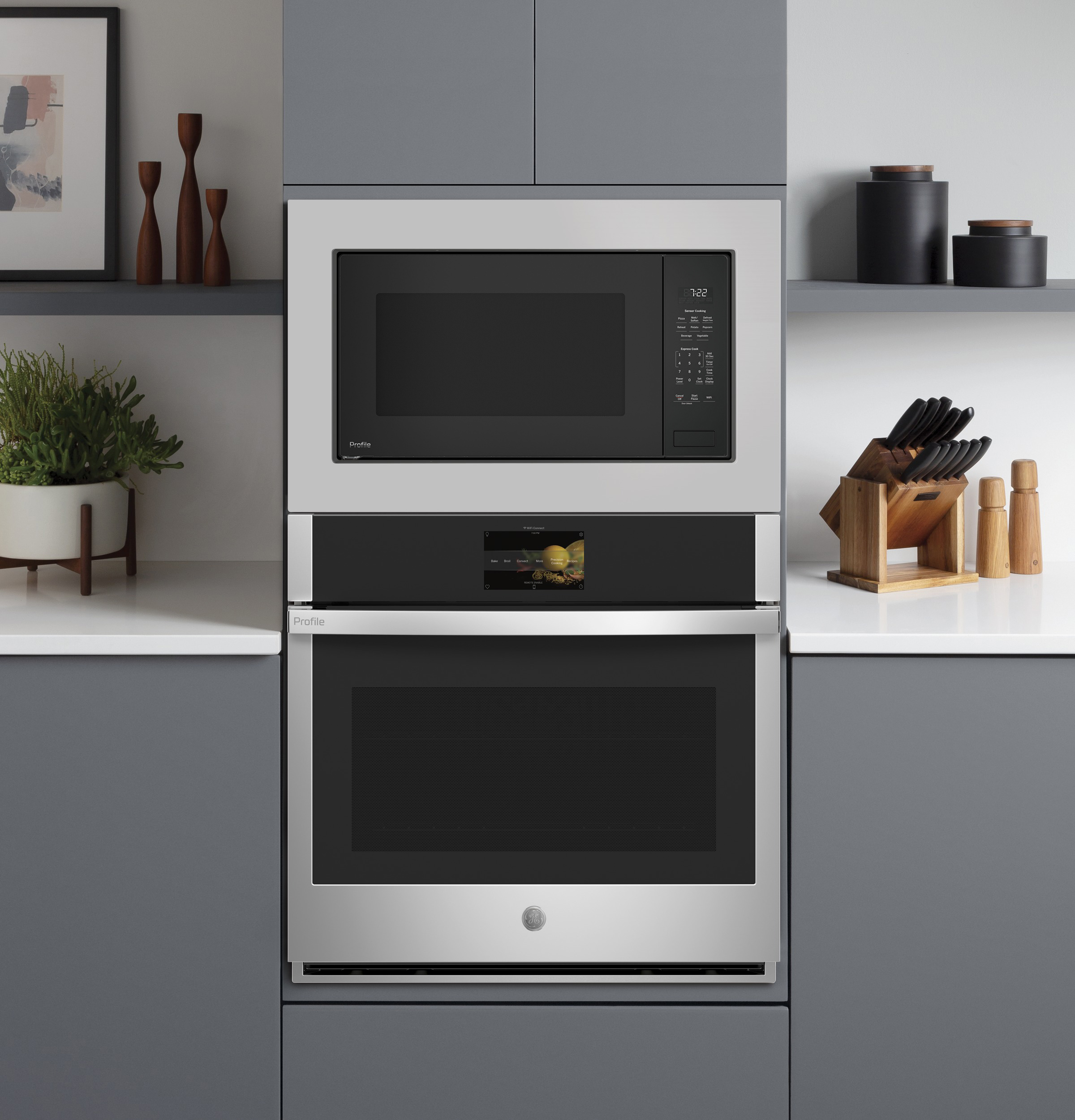 2.2 Cu. Ft. Built-In Sensor Microwave Oven view 10