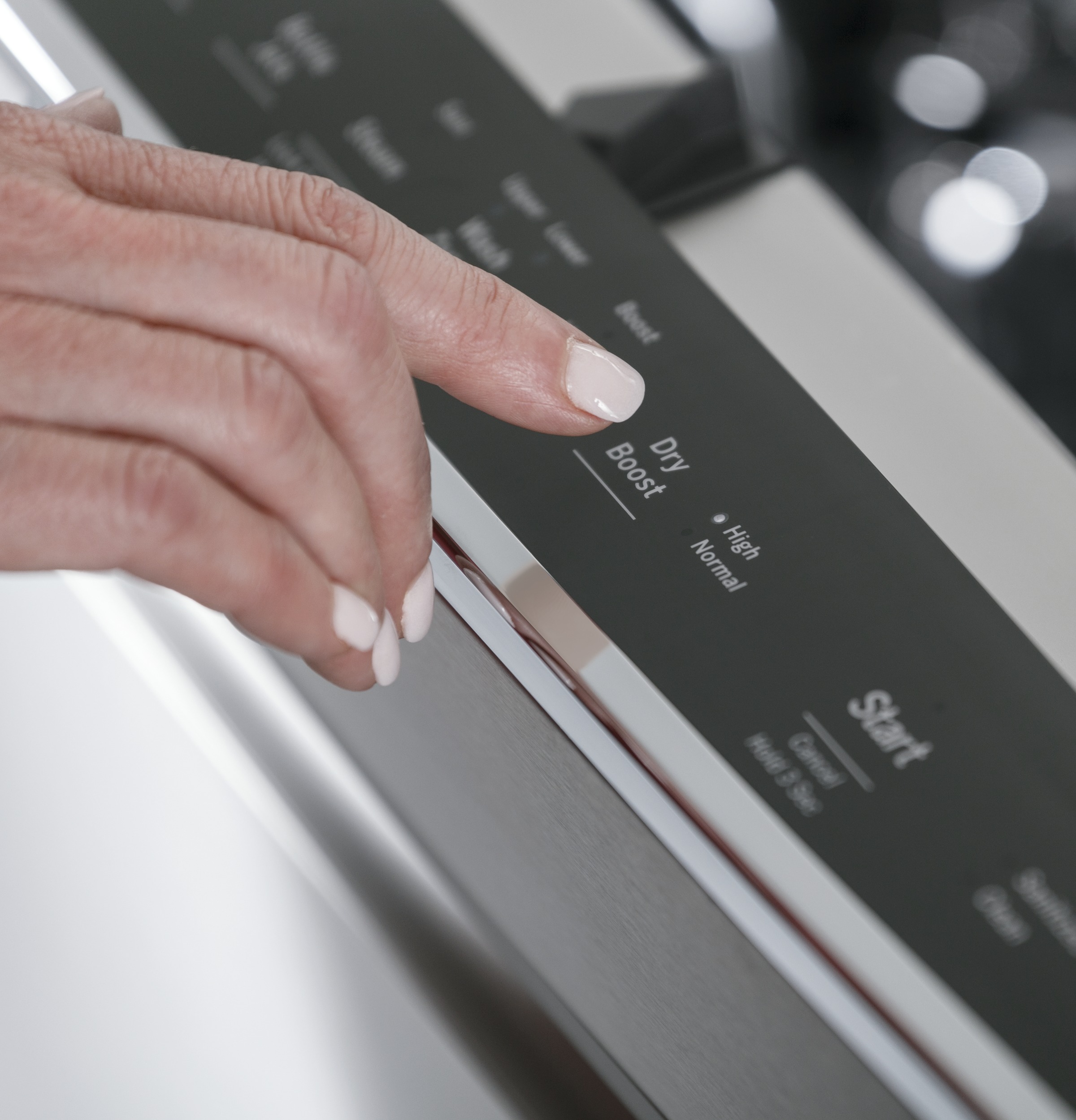 Top Control with Stainless Steel Interior Dishwasher with Sanitize Cycle & Dry Boost with Fan Assist PDP715SBNTS