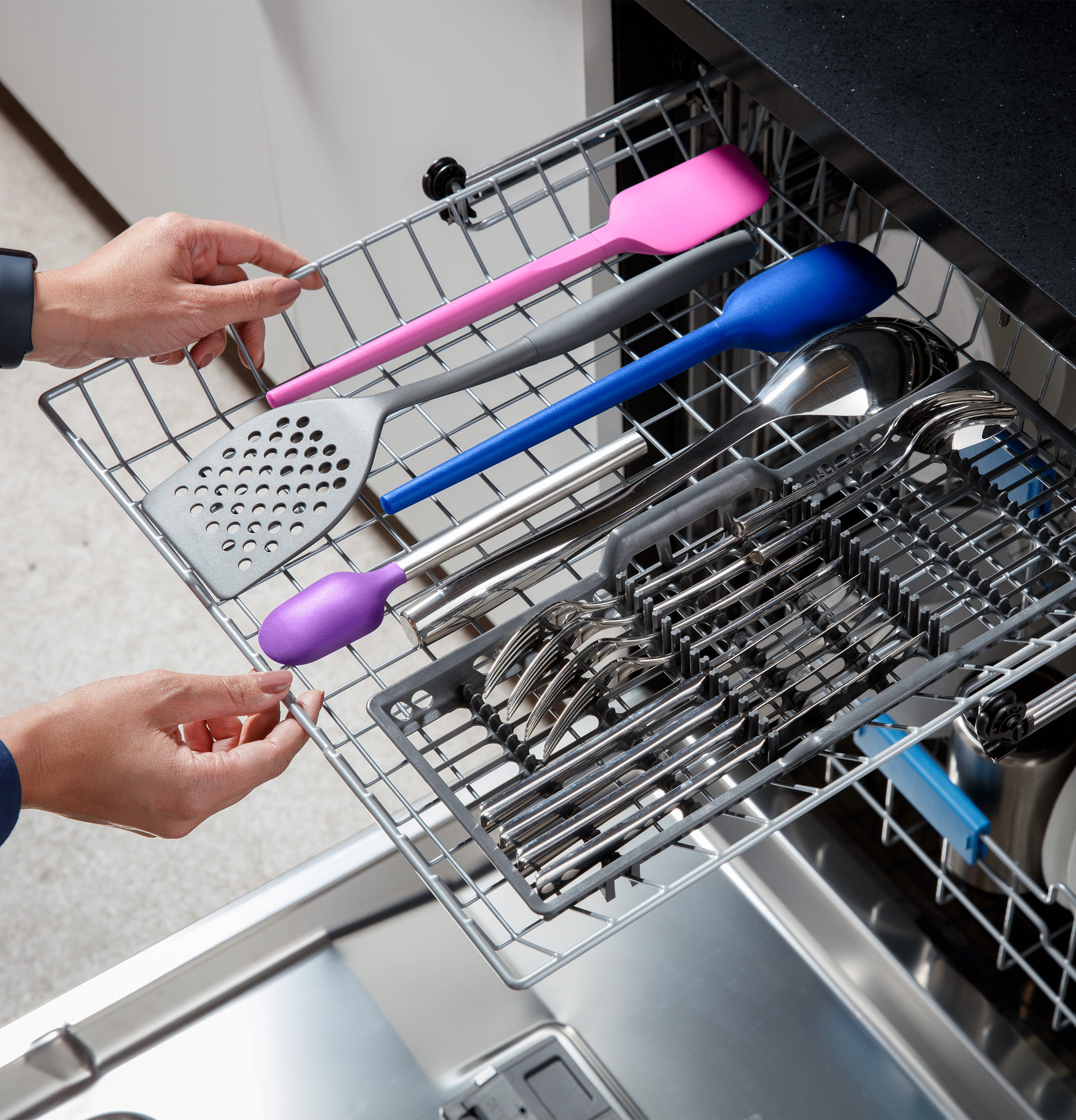 Fingerprint Resistant Top Control Stainless Interior Dishwasher with Microban Antimicrobial Technology view 26