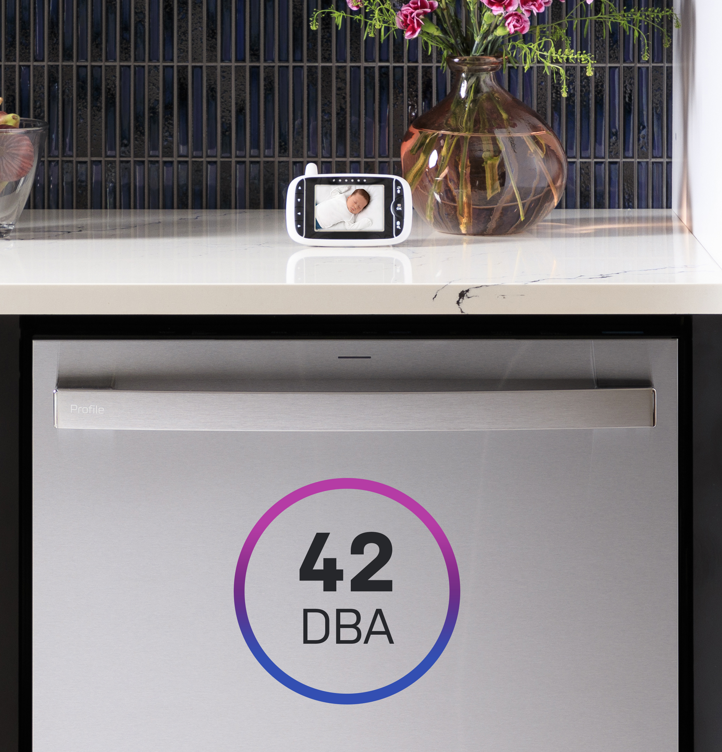 Smart UltraFresh System Dishwasher with Microban Antimicrobial Technology with Deep Clean Washing 3rd Rack, 42 dBA view 8