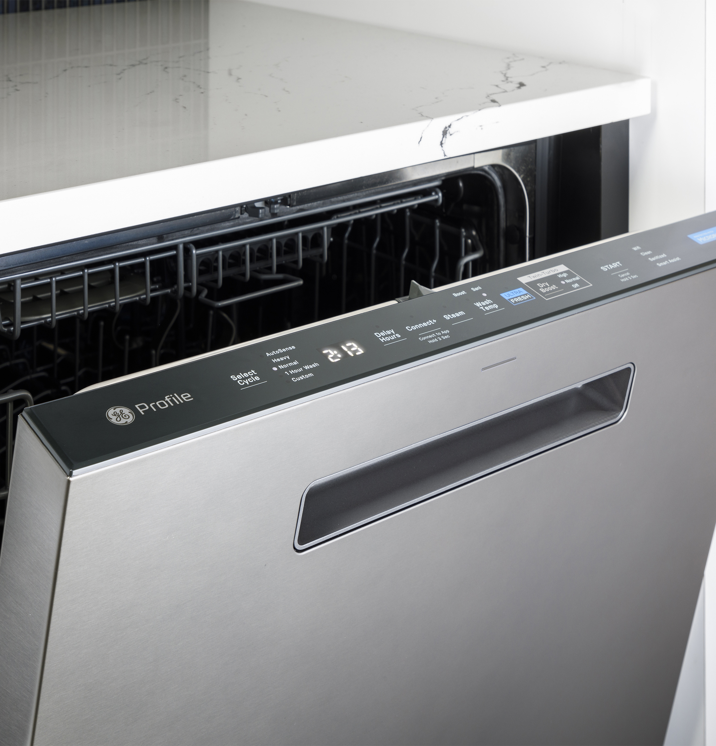 Smart UltraFresh System Dishwasher with Microban Antimicrobial Technology with Deep Clean Washing 3rd Rack, 39 dBA view 29
