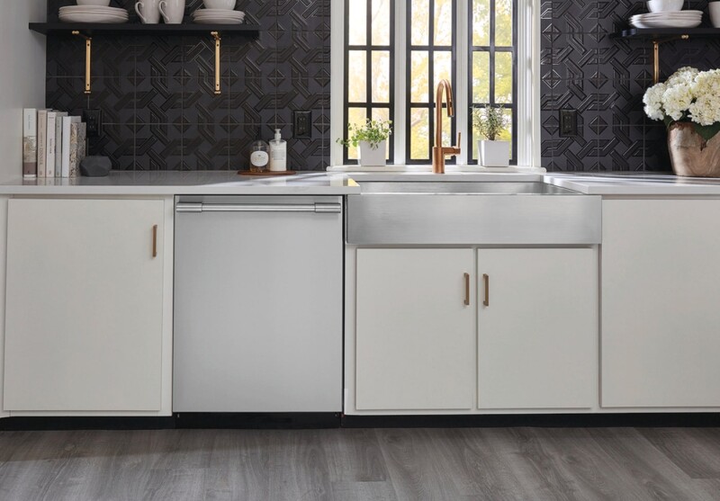 24" Tub Built-In Dishwasher with CleanBoost view 12