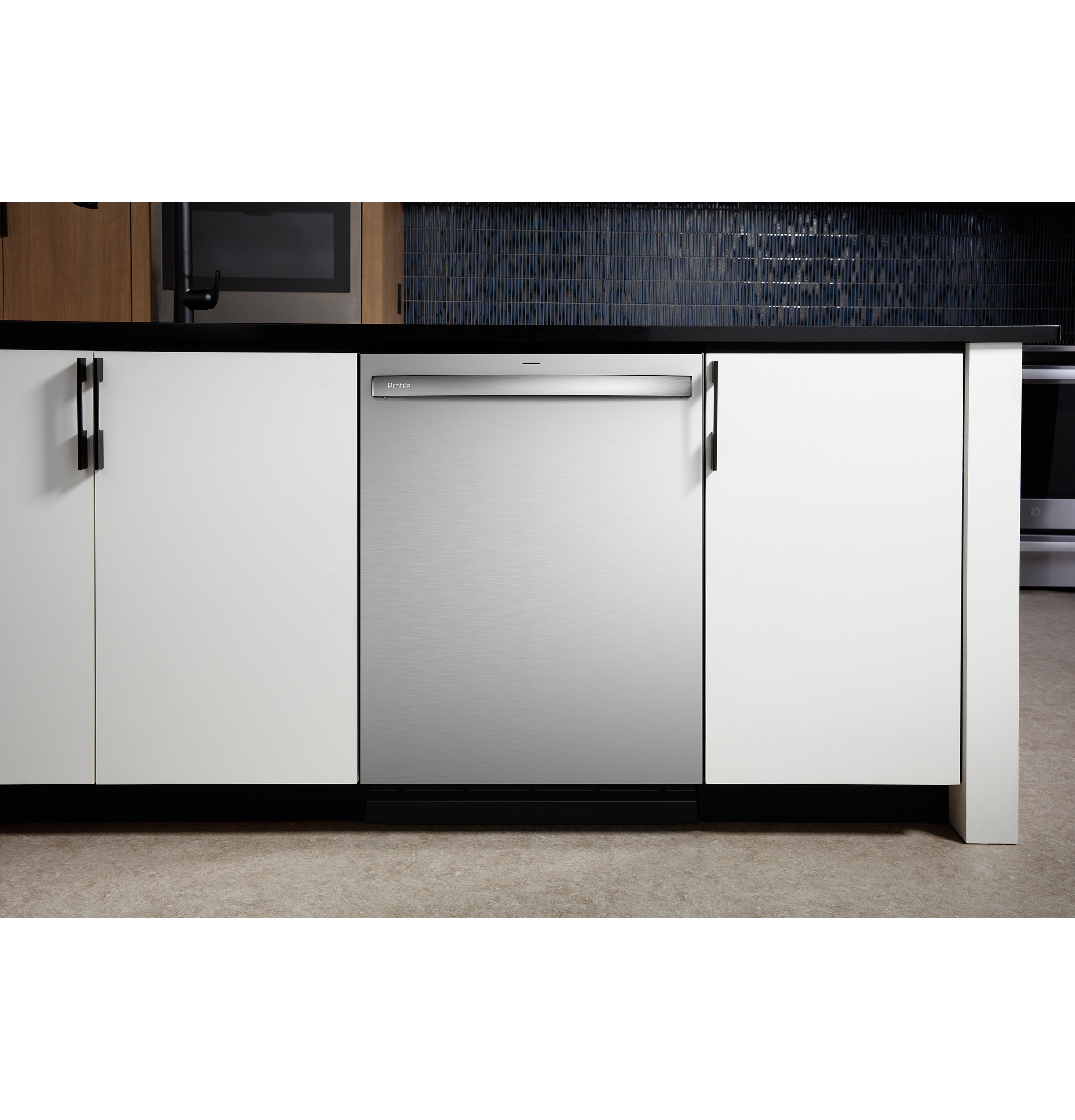 Smart UltraFresh System Dishwasher with Microban Antimicrobial Technology with Deep Clean Washing 3rd Rack, 42 dBA view 26