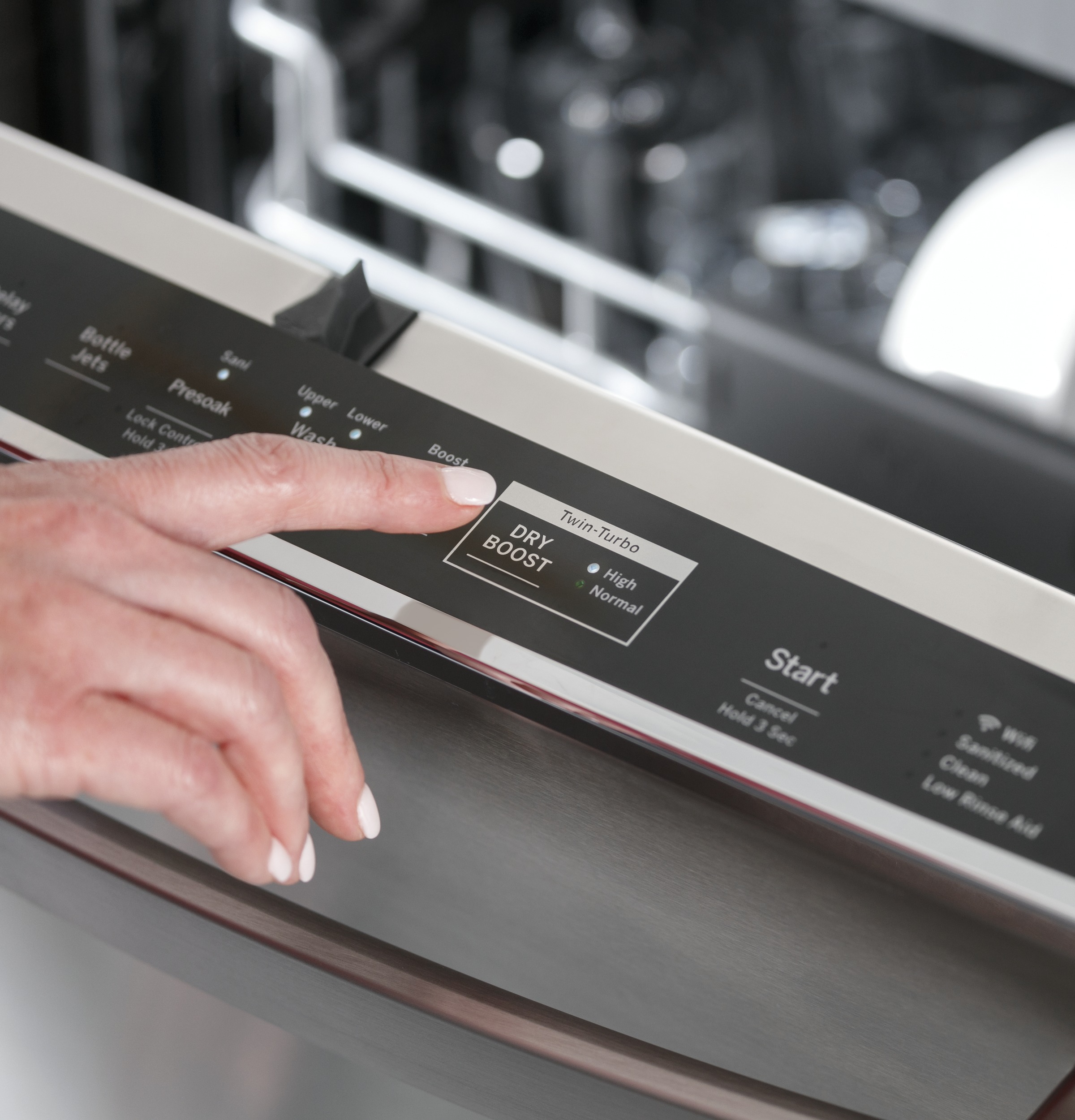 Fingerprint Resistant Top Control with Stainless Steel Interior Dishwasher with Sanitize Cycle & Twin Turbo Dry Boost view 10