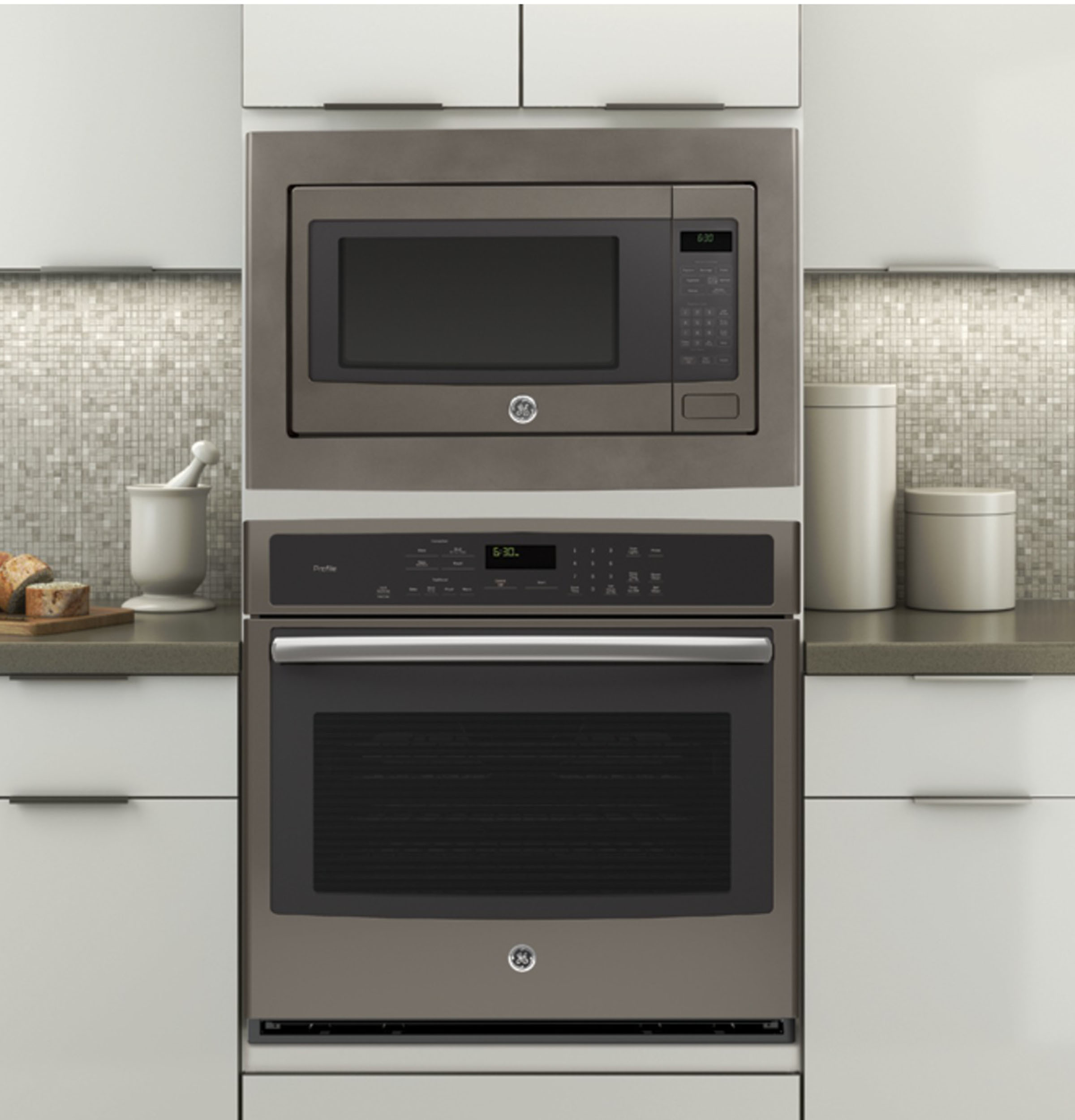 Series 2.2 Cu. Ft. Countertop Microwave Oven PEB7226EHES