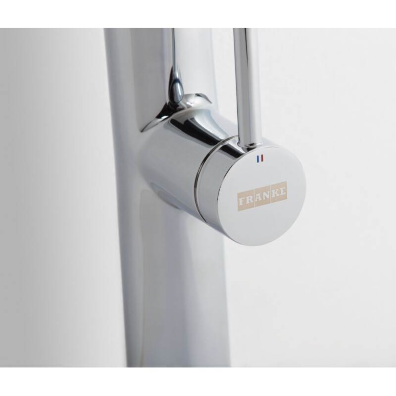 Pescara Pull Down Faucet view 4
