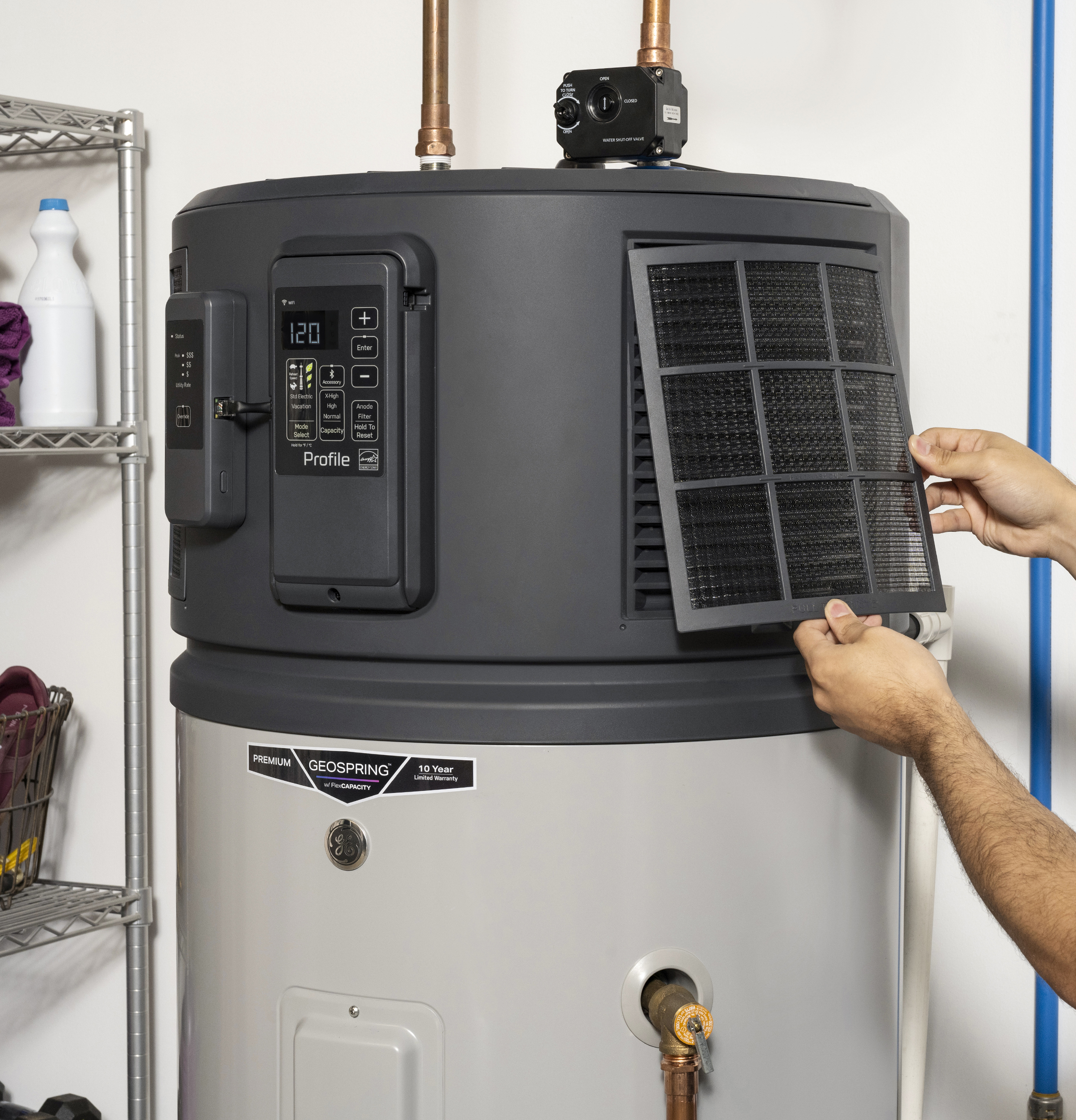 GEOSPRING Smart Hybrid Heat Pump Water Heater 50-gallon - 120V - FlexCapacity PF50S10FPY