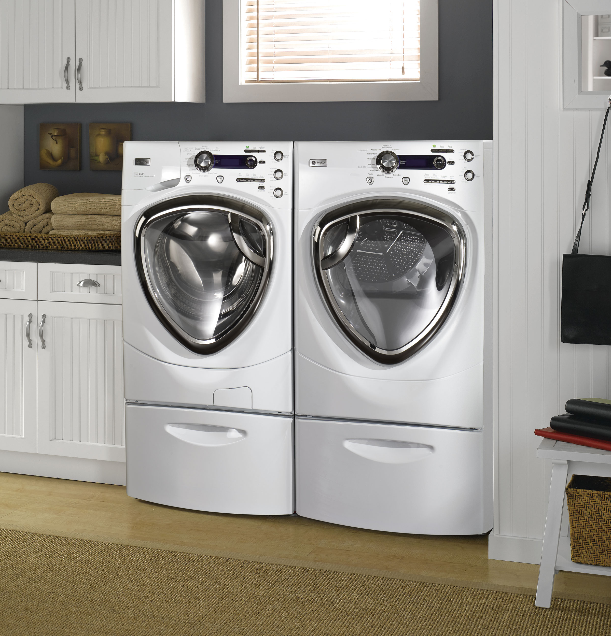 7.5 cu. ft. stainless steel capacity frontload dryer with Steam PFDS450ELWW