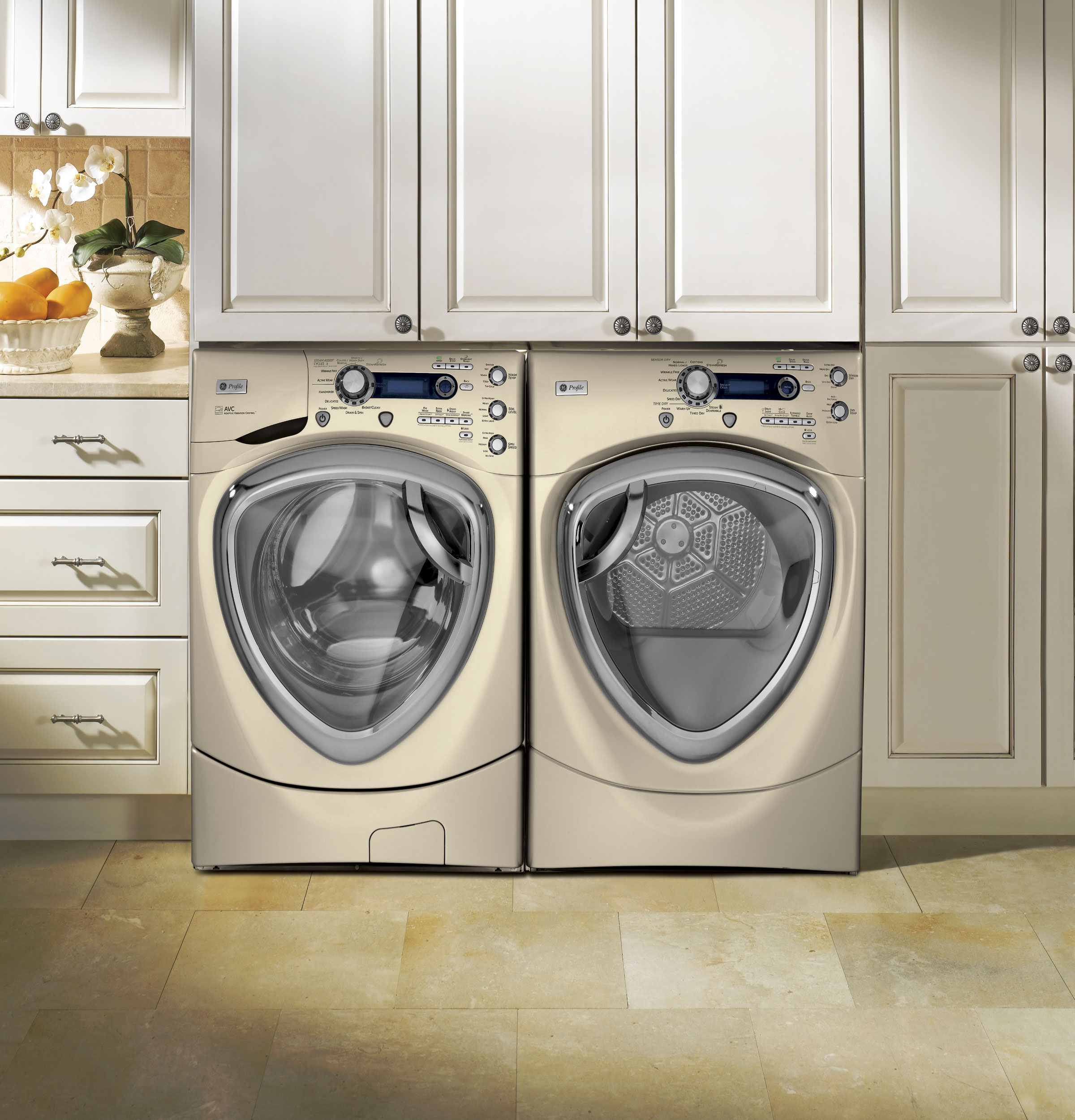 7.5 cu. ft. stainless steel capacity frontload dryer with Steam PFDS455ELMG