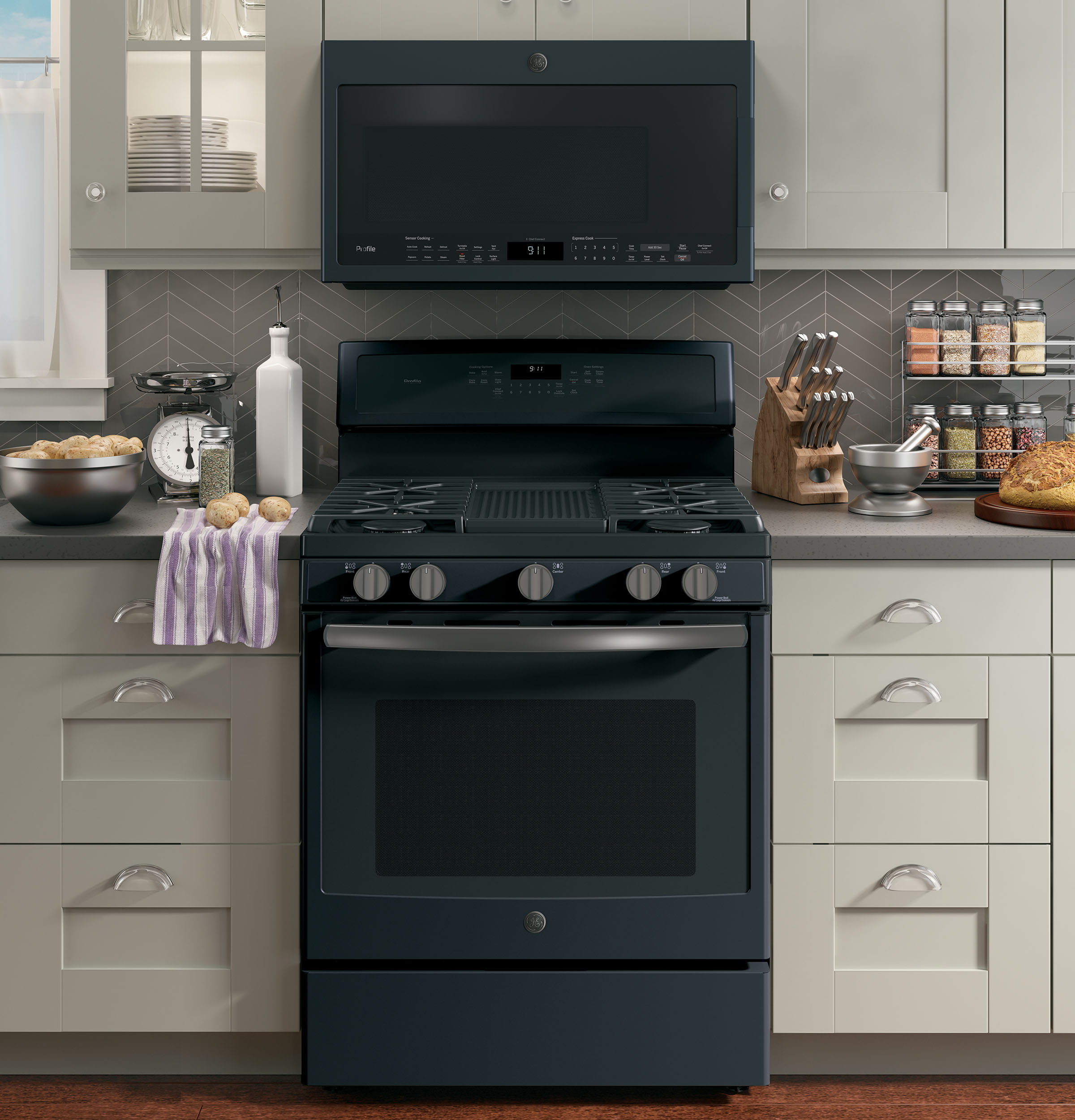 30" Free-Standing Gas Convection Range PGB911FEJDS, product image 8 of 10