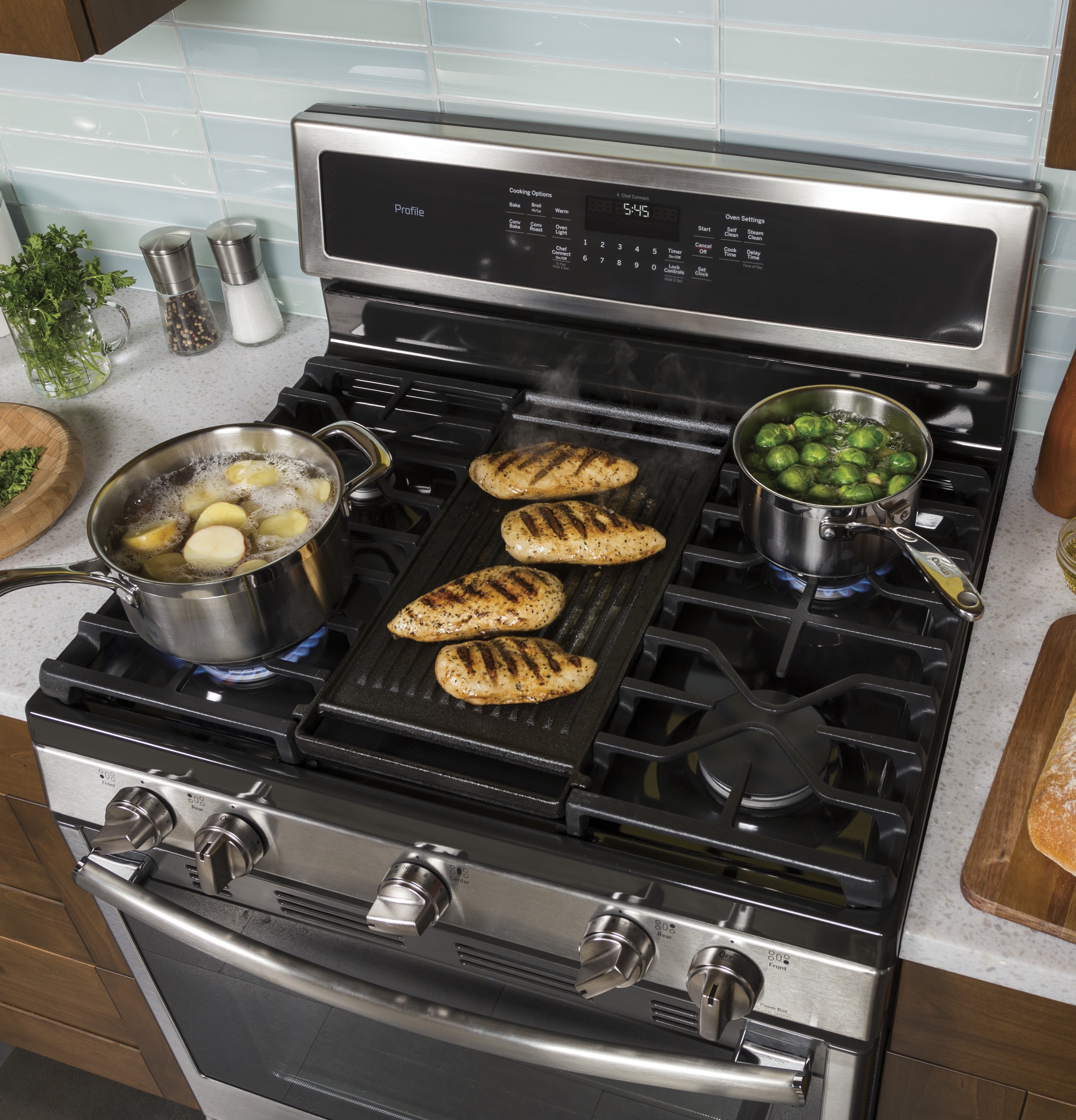 30" Free-Standing Gas Convection Range PGB911SEJSS, product image 5 of 25