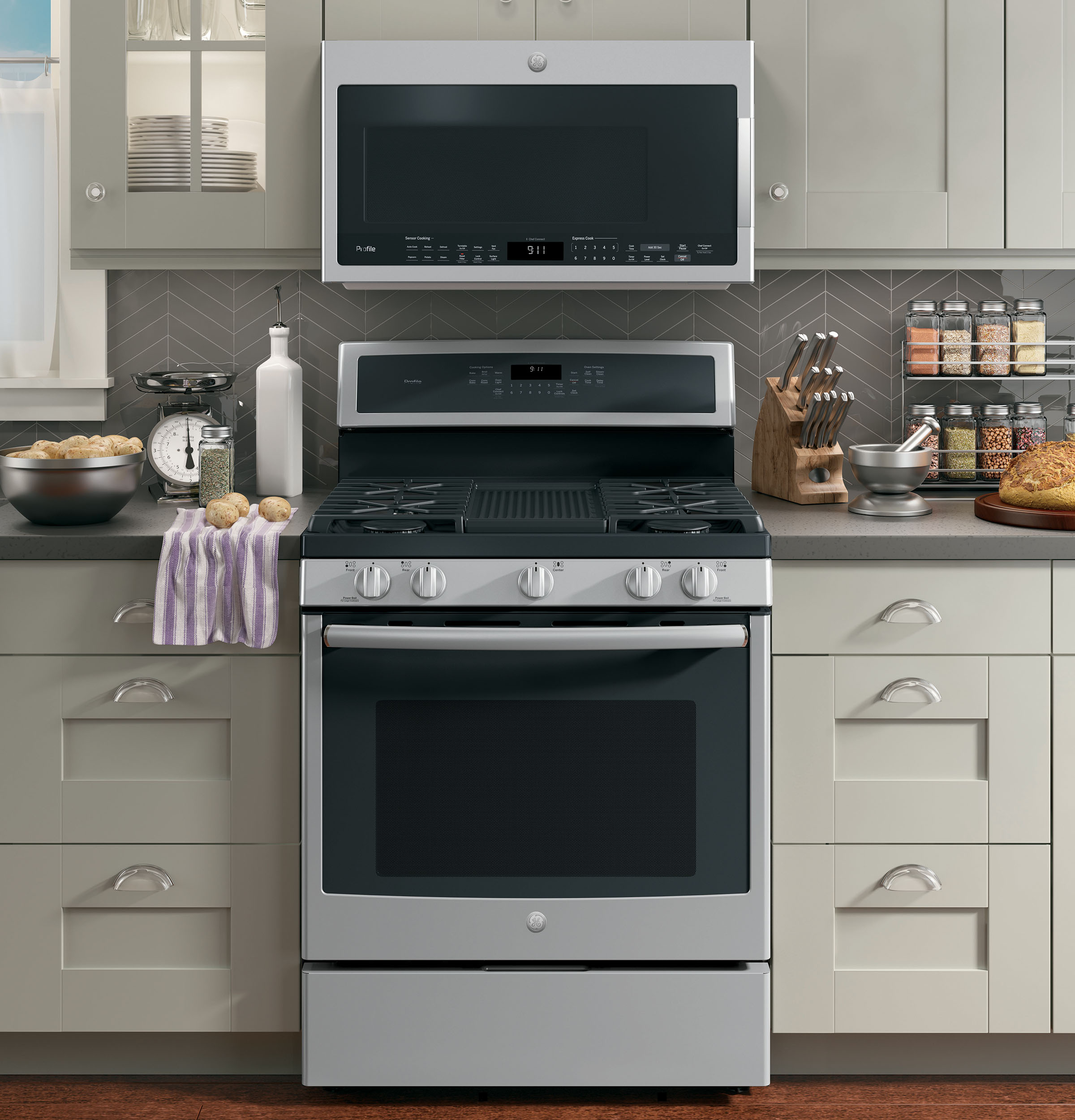 30" Free-Standing Gas Convection Range PGB911SEJSS, product image 17 of 25